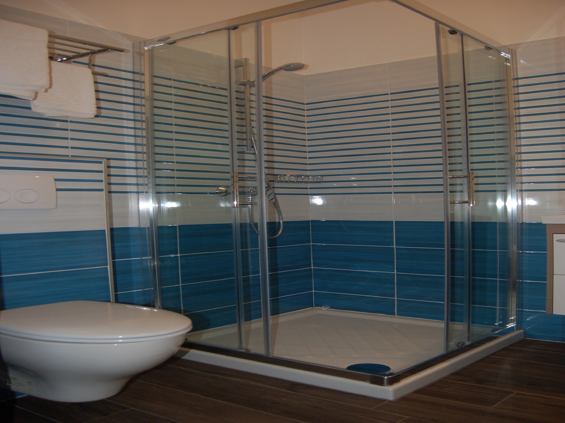 Centraal gelegen appartement met privézwembad in Veli Rat - foto 9