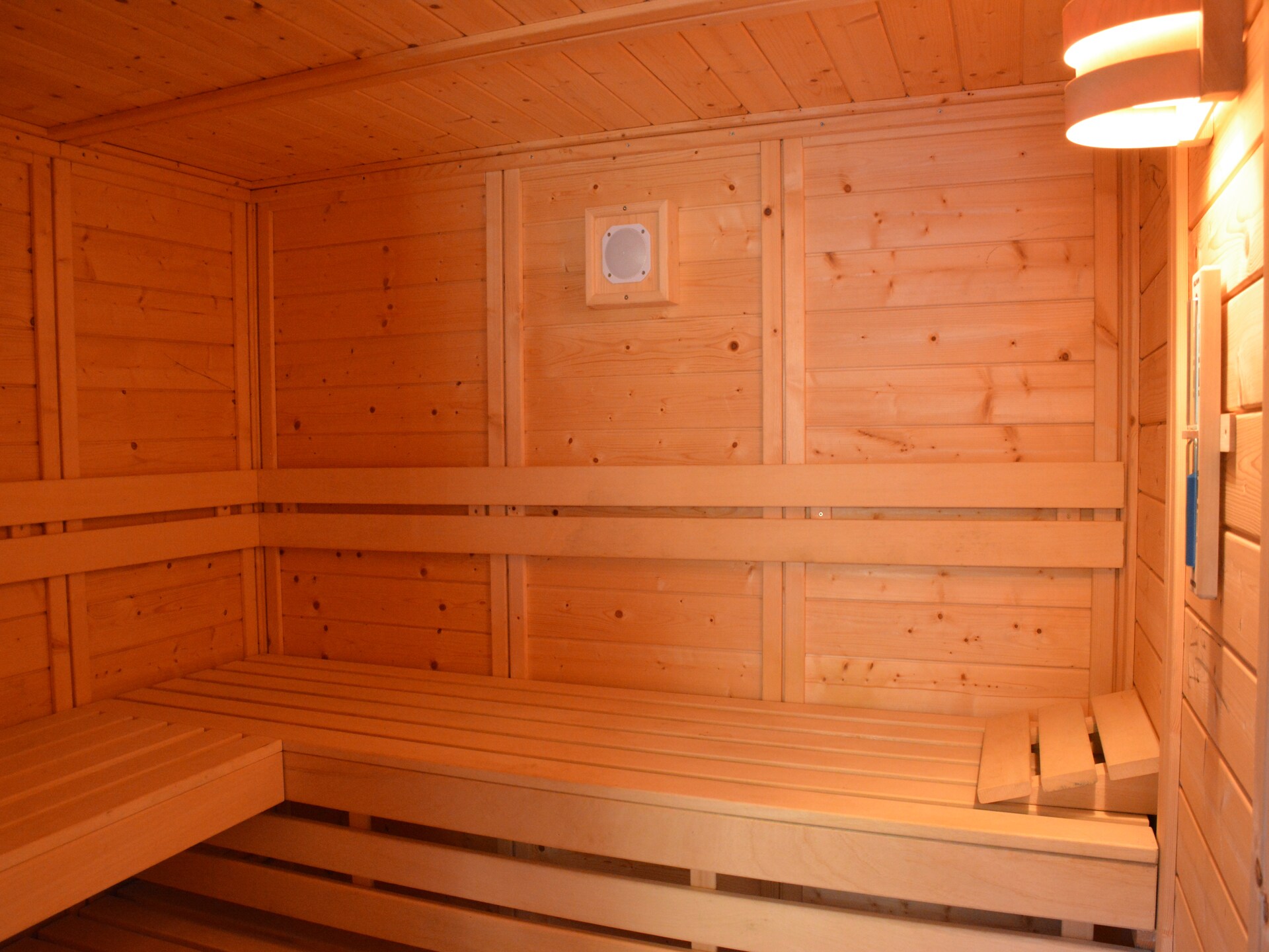 Historisch boshuis met sauna en beek in Viroinval, 8 personen - foto 7