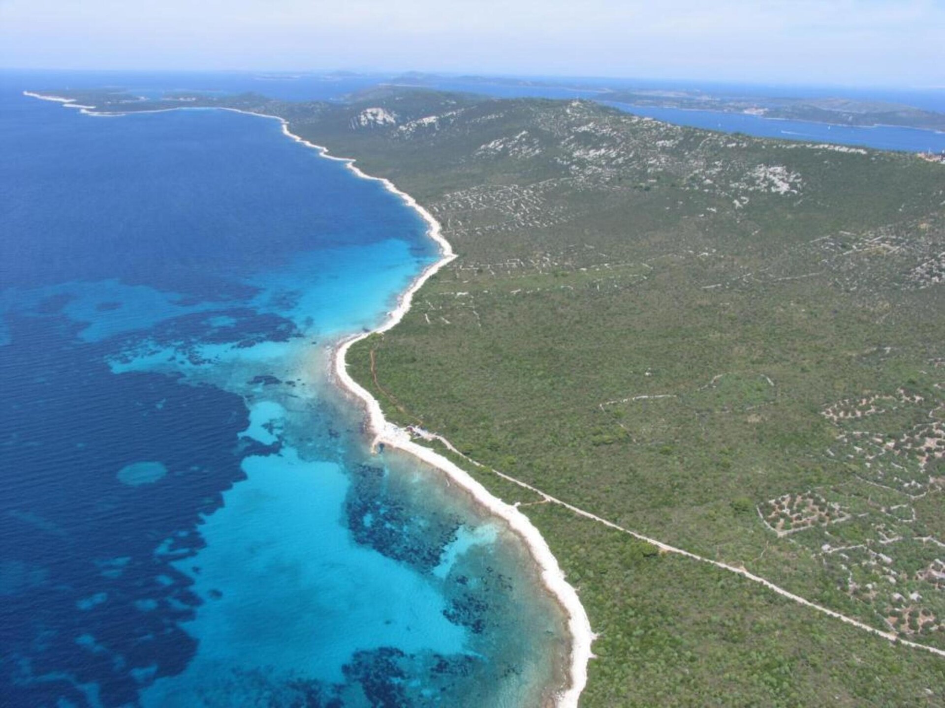 Strandappartement met dakterras op 100 meter van zee, Dugi otok - foto 20