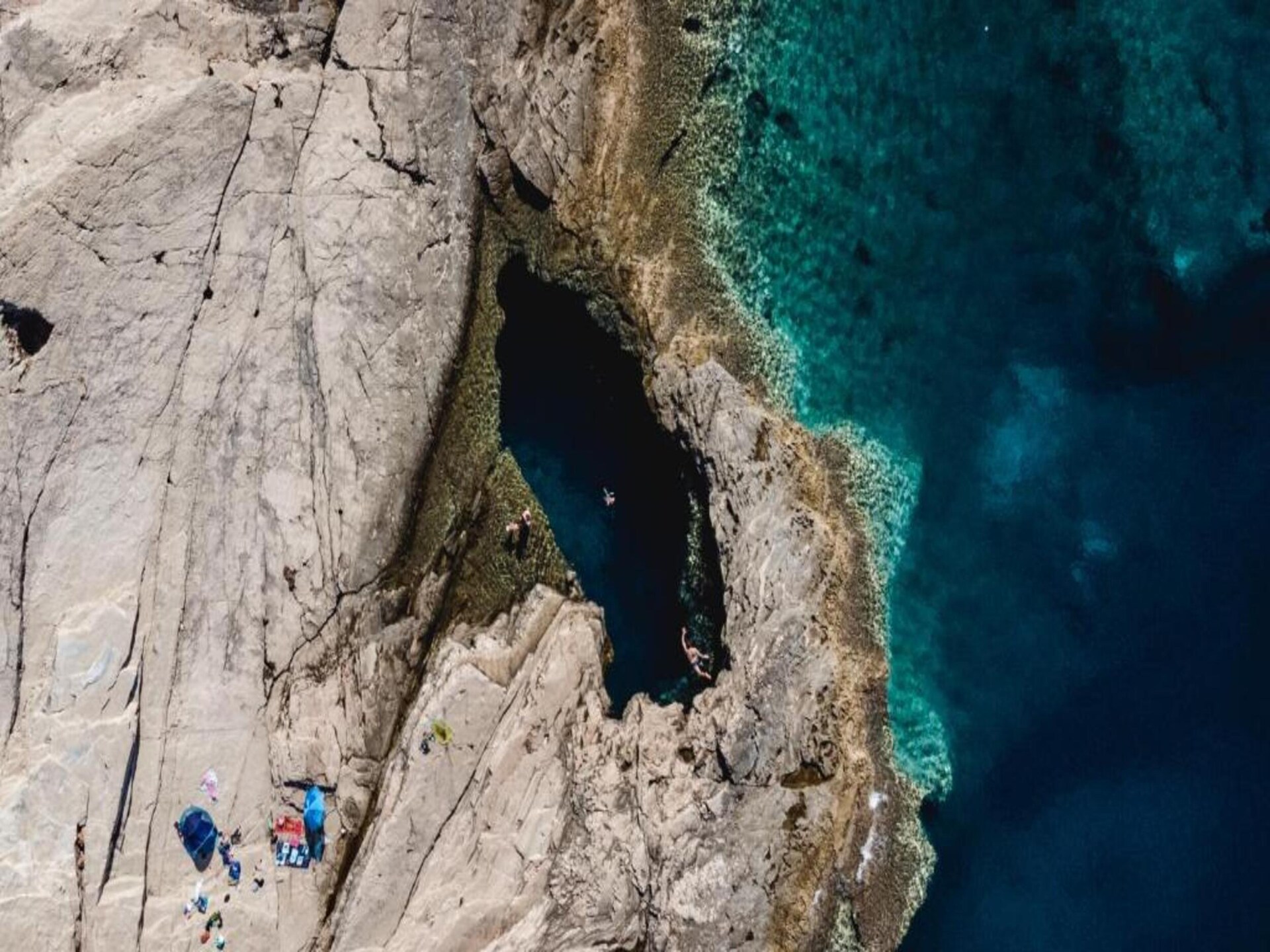 Strandappartement met dakterras op 100 meter van zee, Dugi otok - foto 34