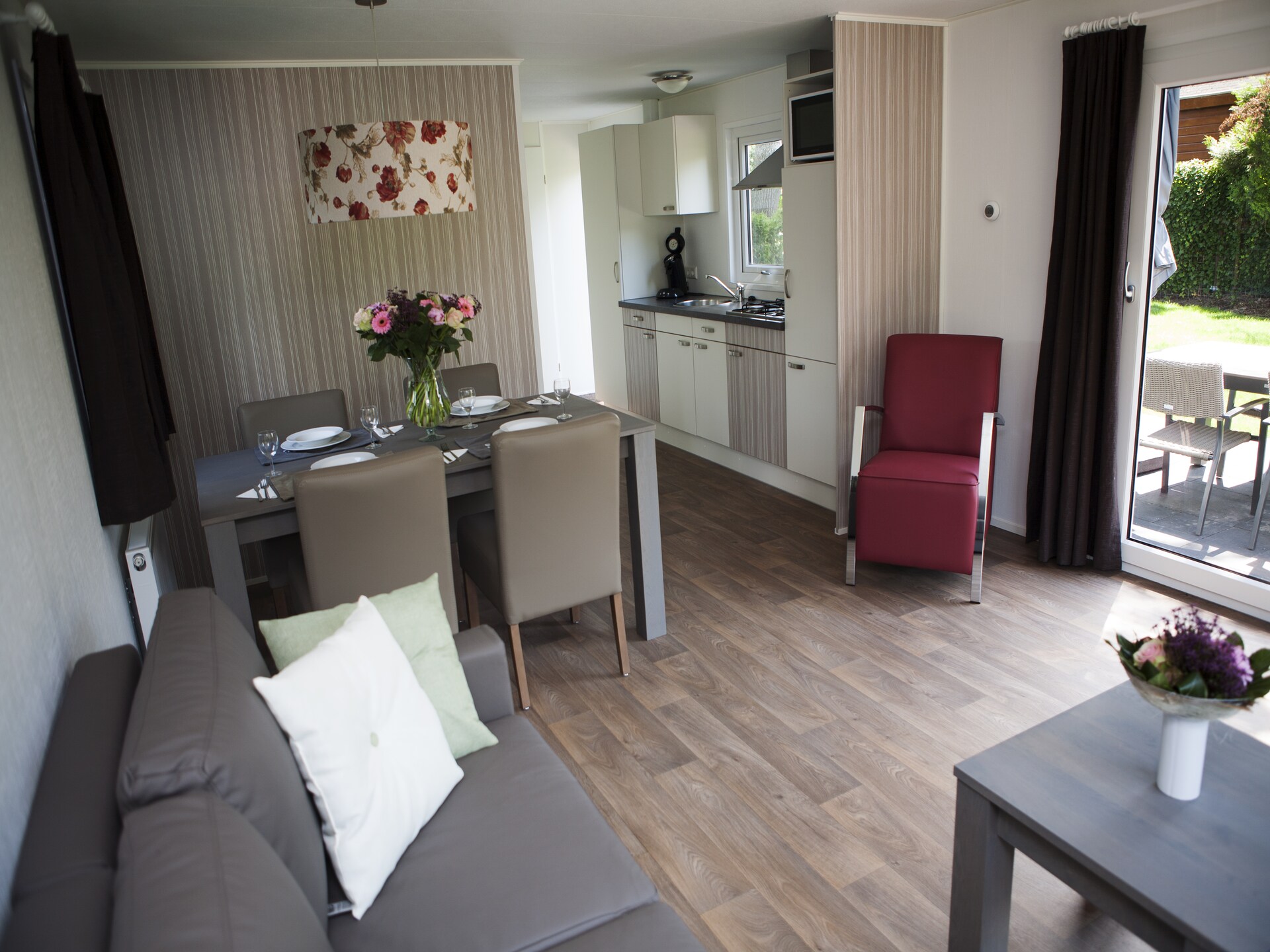 Modern chalet op Recreatiepark de Boshoek in Voorthuizen - foto 8