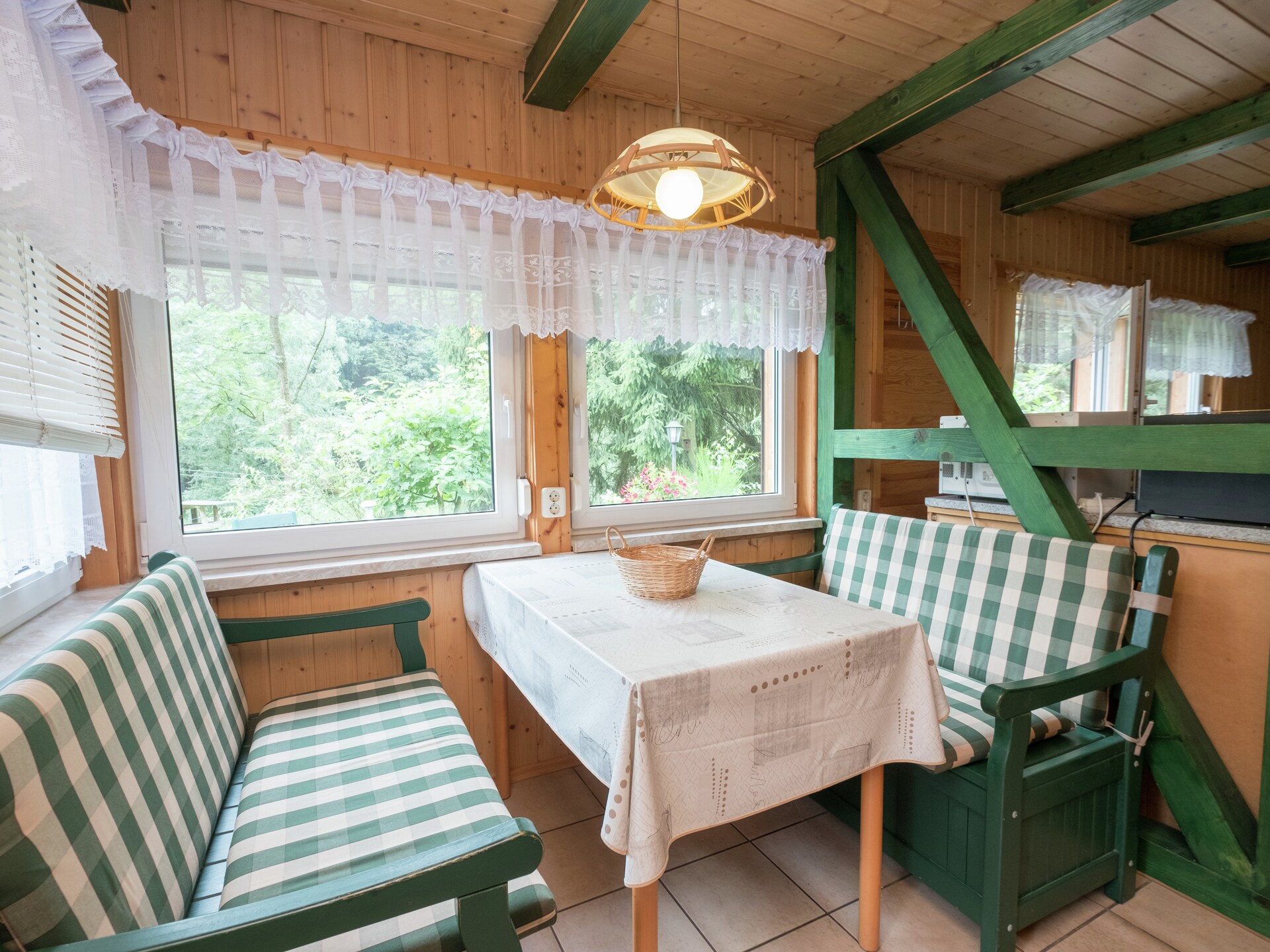 Vrijstaande bosbungalow voor 4 personen aan de golfbaan in Neustadt/Harz - foto 4