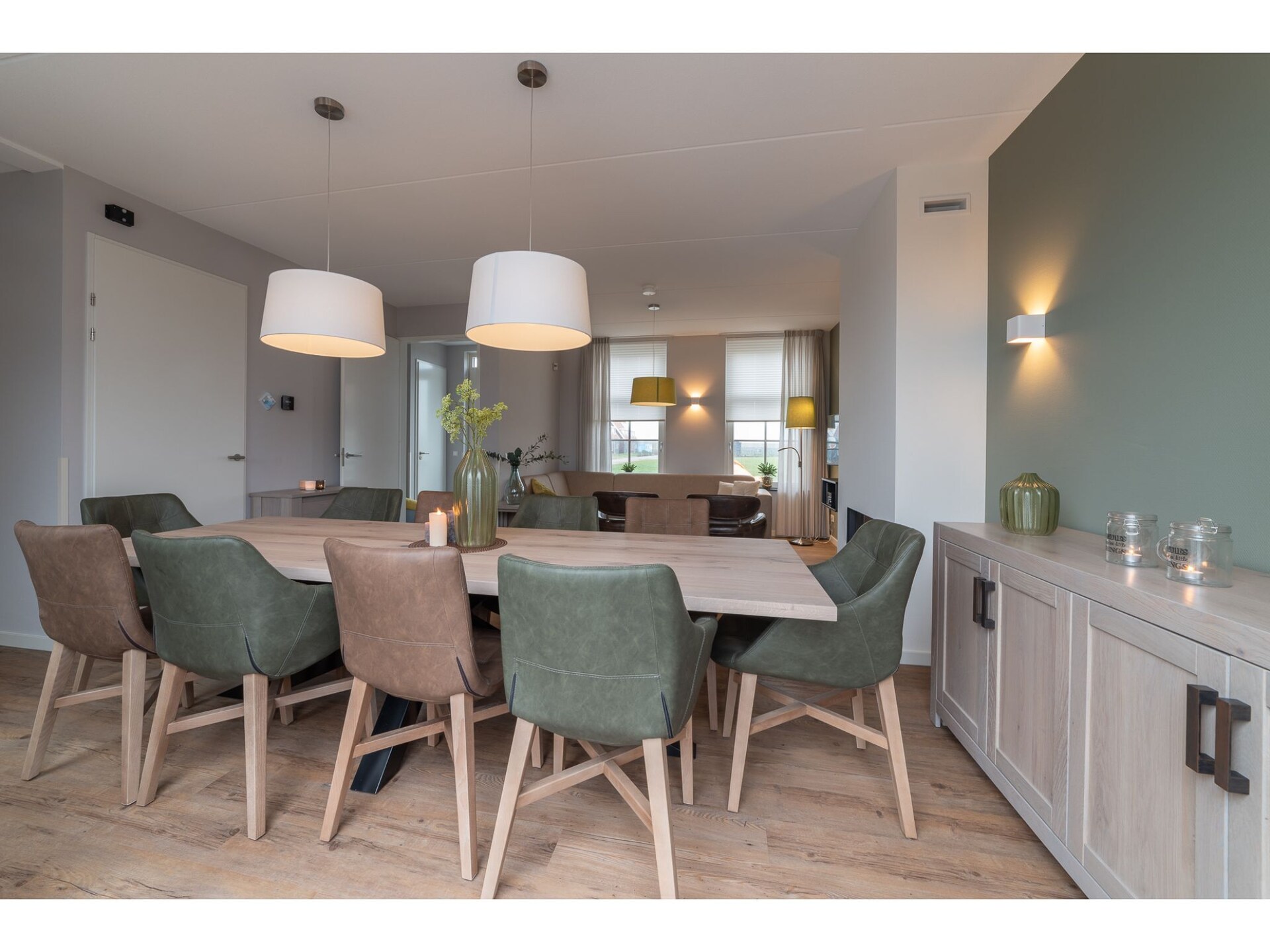 Wellnessvilla met jacuzzi op 100m van de Zeeuwse kust in Colijnsplaat - foto 9