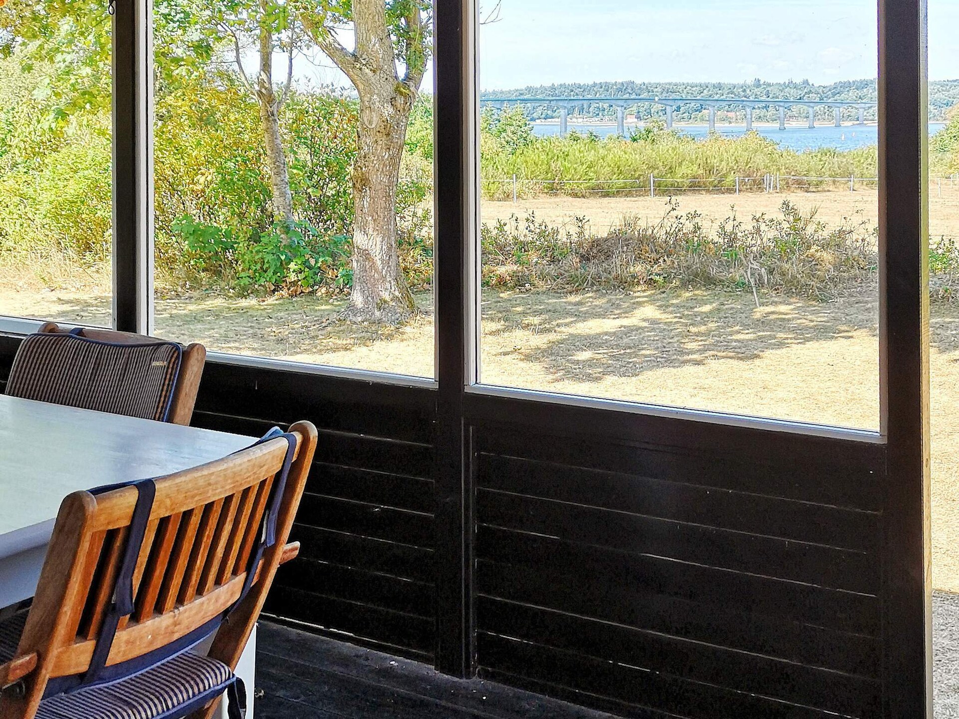 Vrijstaand vakantiehuis bij de Limfjord met activiteitenruimte en zeezicht - foto 2