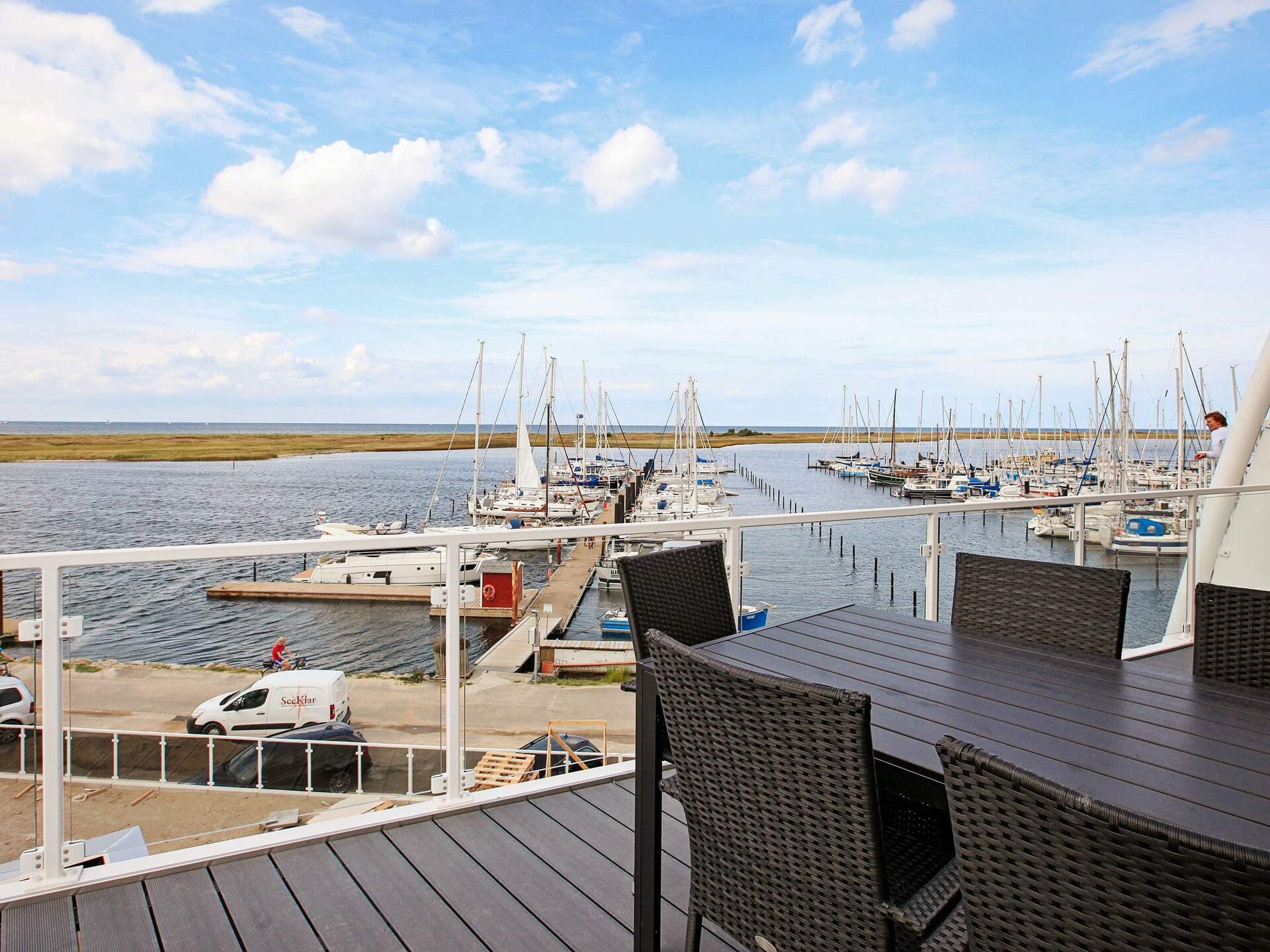 Modern appartement met panoramisch uitzicht op zee en golfbaan in Wendtorf - foto 10