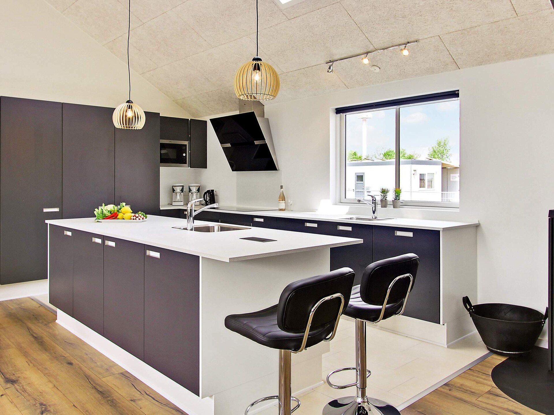 Op 950 m van zee: ruim vakantiehuis in Kappeln voor 20 personen · 267 m² - foto 8