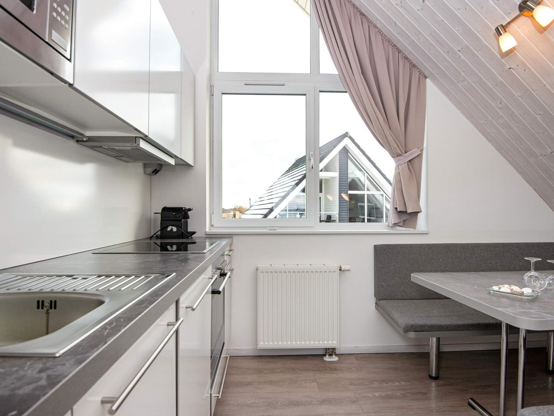 Vrijstaand vakantiehuis op 70 meter van zee met sauna en panoramisch uitzicht - foto 9