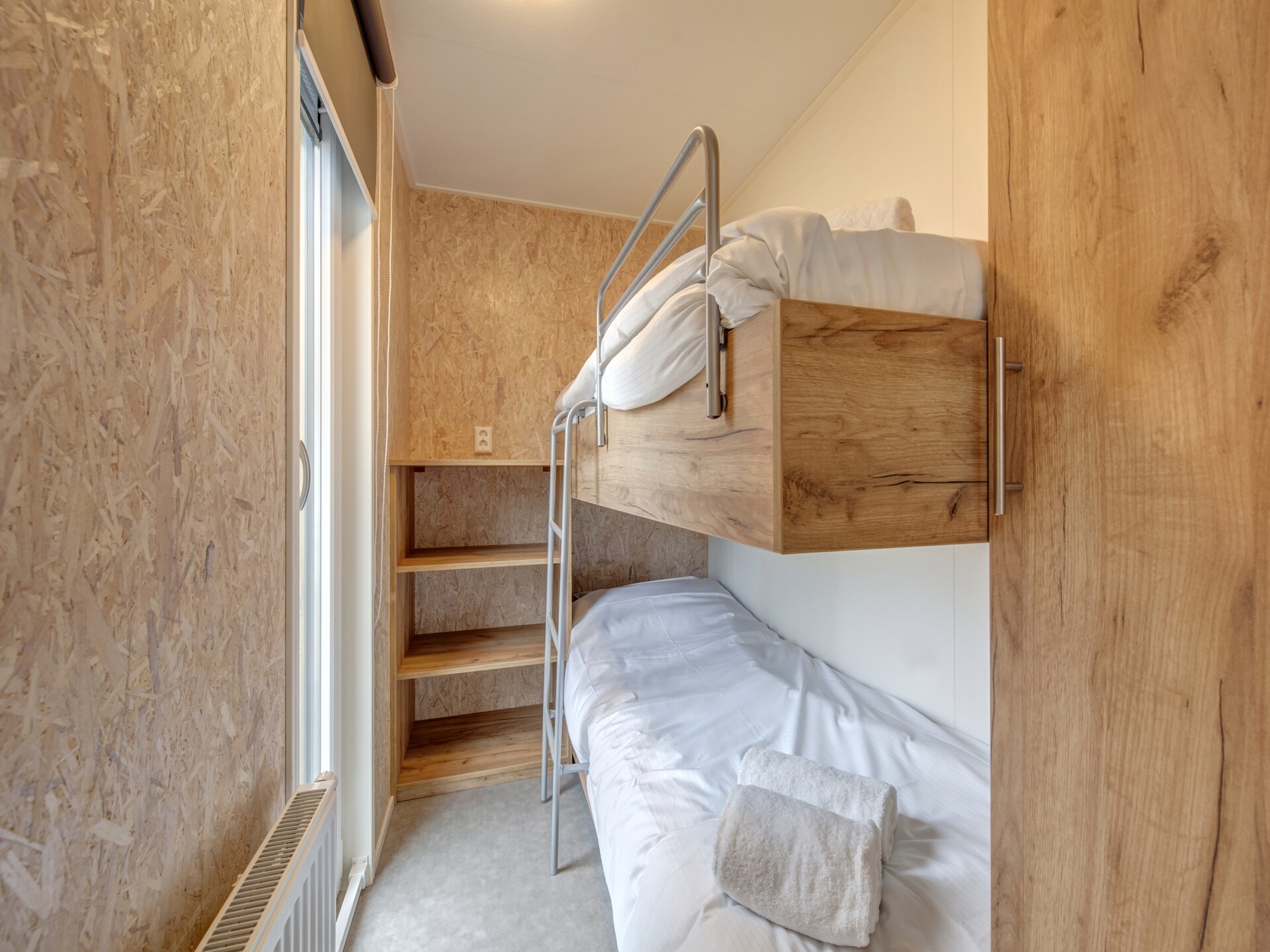 Modern chalet op Vakantiepark Kijkduin, 6 pers., hond toegestaan, 47m² - foto 7