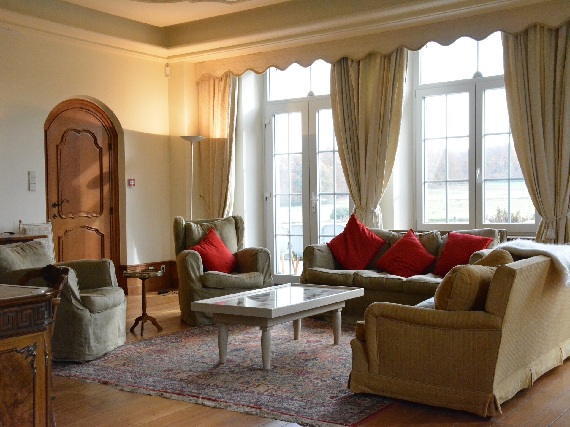 48-persoons kasteel in Freux met wellness en 19 slaapkamers - foto 5