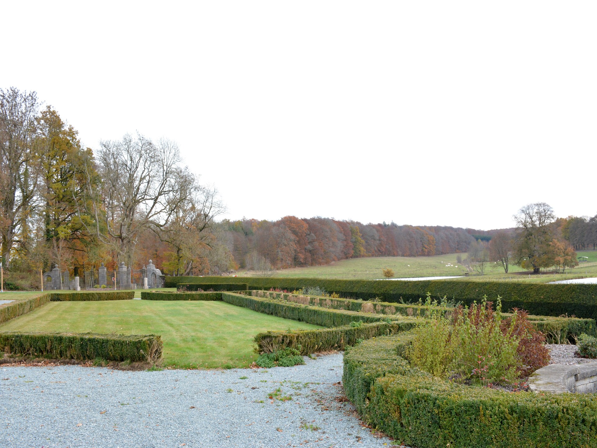 48-persoons kasteel in Freux met wellness en 19 slaapkamers - foto 33