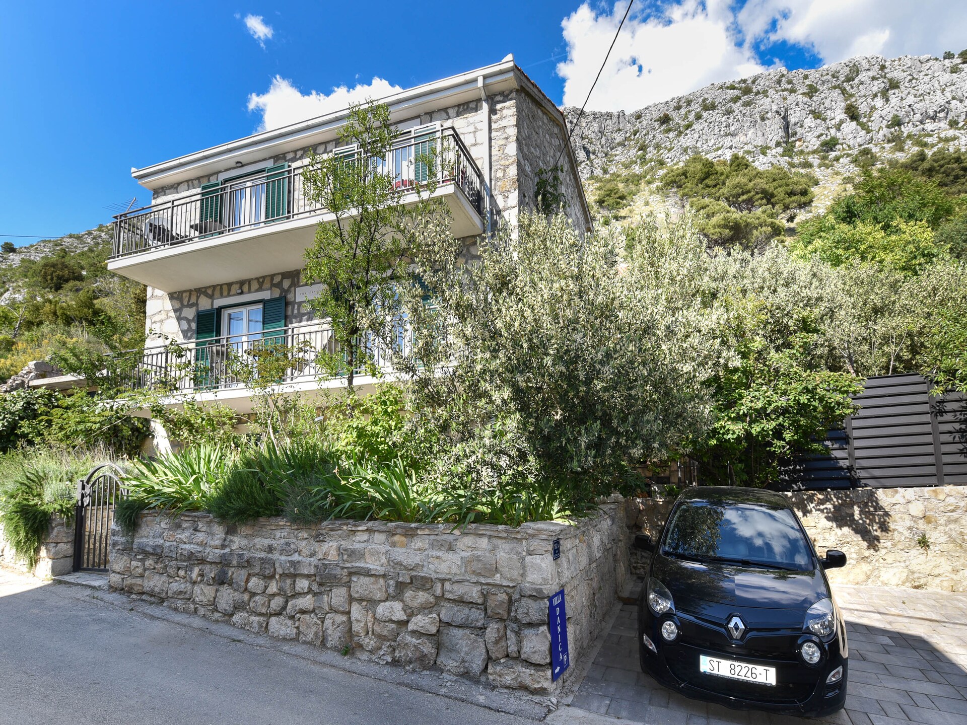 Villa Danica on the Hills: Uitzicht op Zee en Eilanden bij Podstrana - foto 46