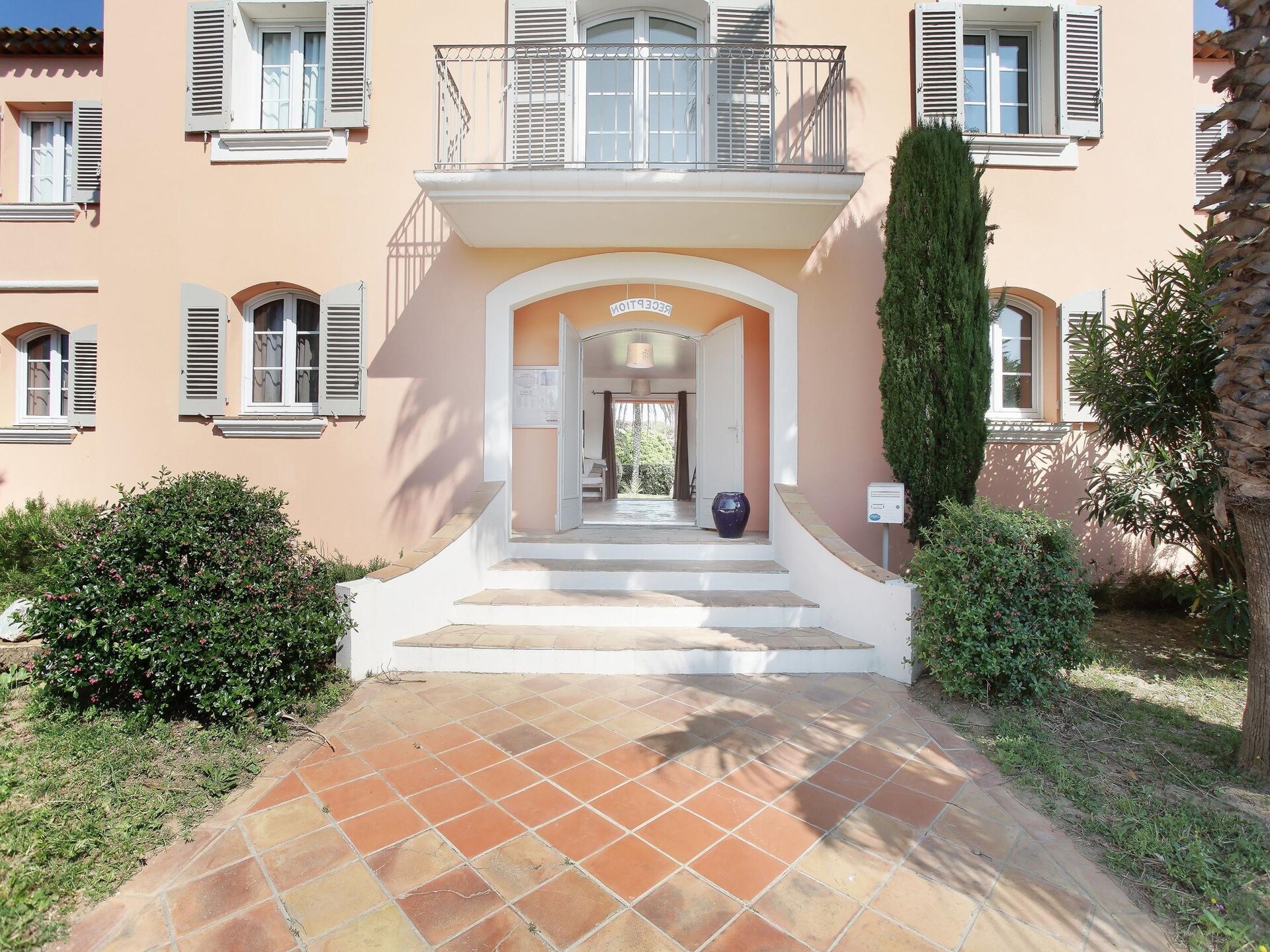 Knus appartement met zwembad in parkachtige oase van Grimaud - foto 7