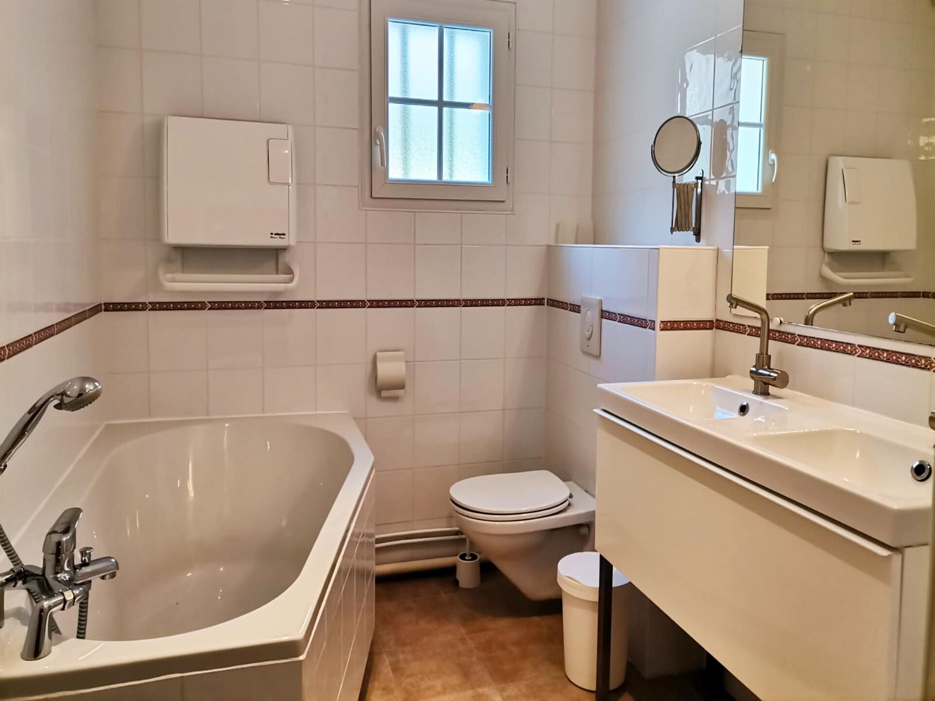 Ruime villa met zwembad voor 8 personen in Vasles - foto 33