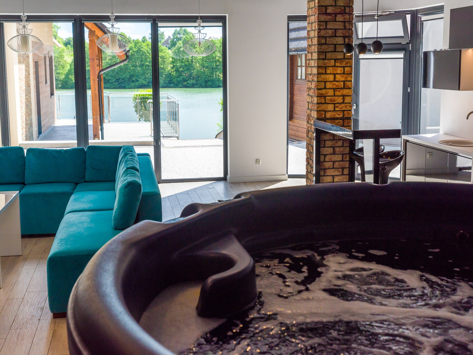 Luxe villa aan het Raduńskie-meer in het Kasjoebische Landschapspark - foto 6