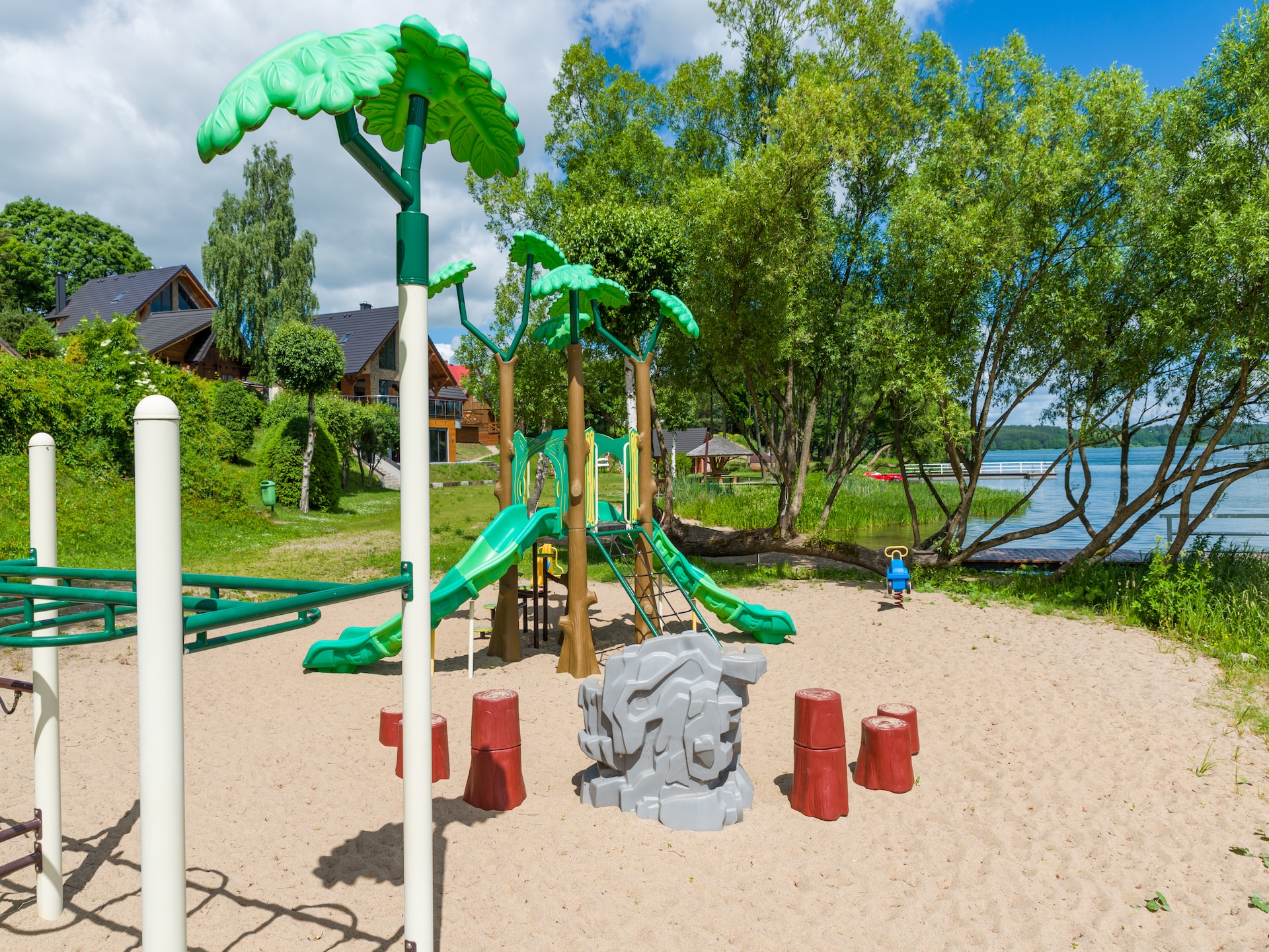 Luxe villa aan het Raduńskie-meer in het Kasjoebische Landschapspark - foto 23