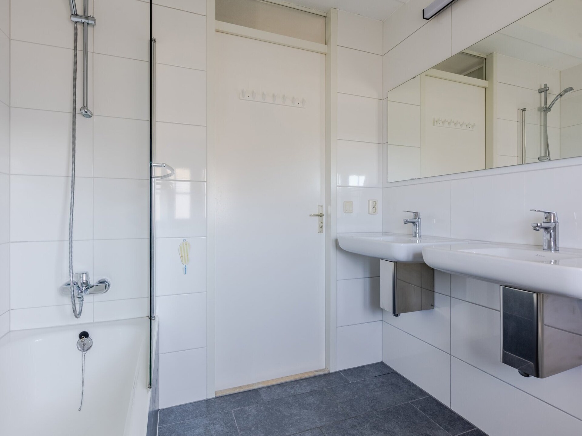 Buitenhof Domburg 12: Luxe vrijstaande villa op loopafstand van de Noordzee - foto 19