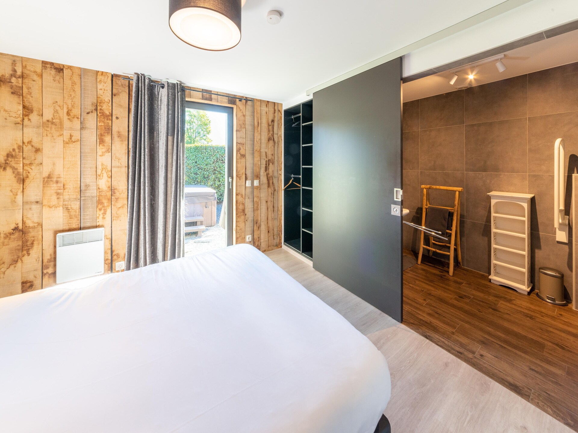 Chalet Bleu: Luxe 8-persoons chalet met privésauna aan het meer in de Ardennen - foto 18