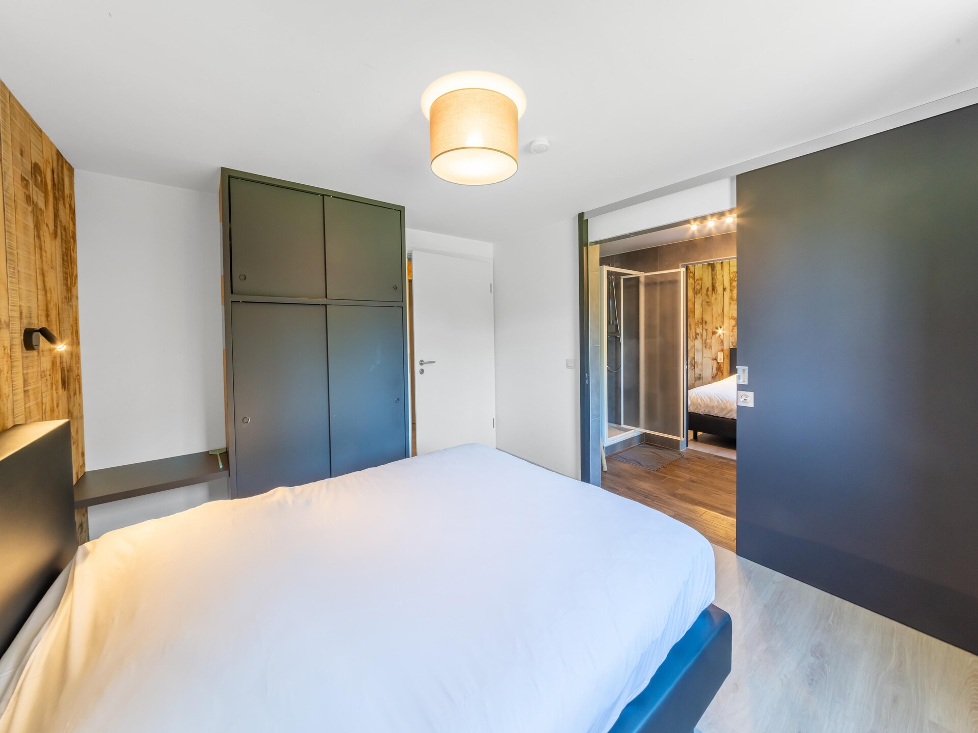 Chalet Bleu: Luxe 8-persoons chalet met privésauna aan het meer in de Ardennen - foto 20
