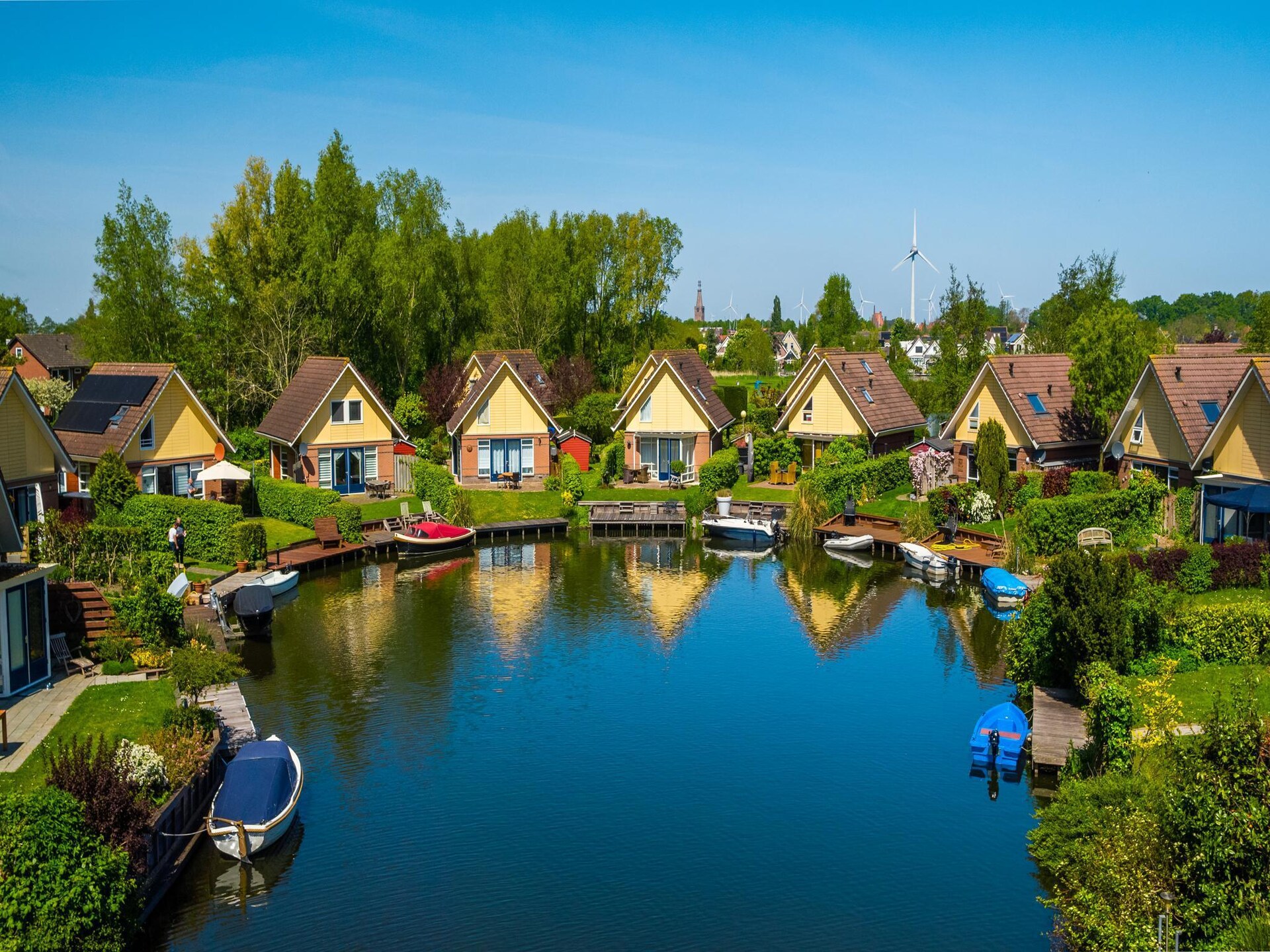 Vrijstaand vakantiehuis voor 6 aan open vaarwater in Medemblik met privésteiger - foto 9