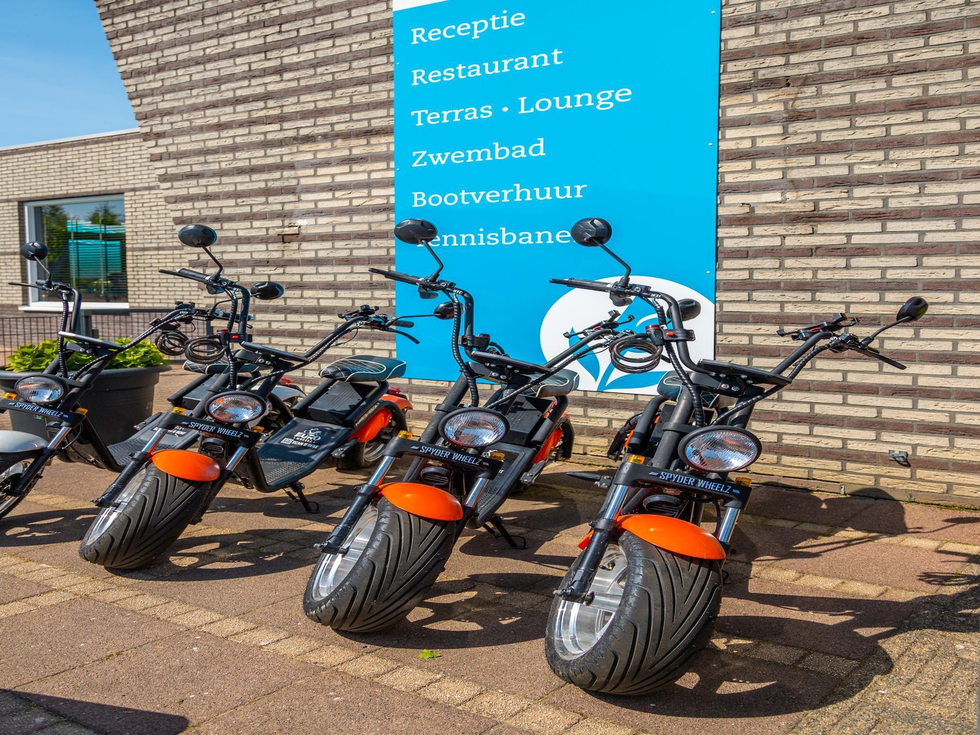 Vrijstaand vakantiehuis voor 6 aan open vaarwater in Medemblik met privésteiger - foto 29
