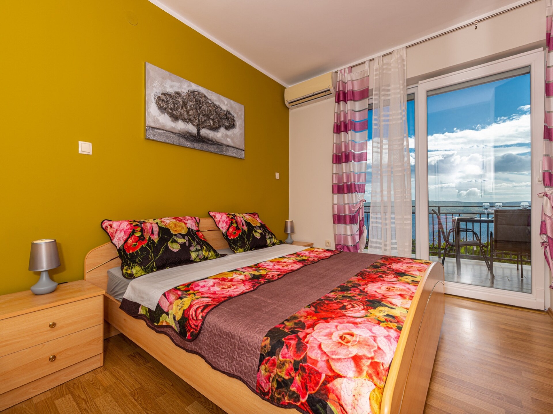 Ruim appartement met zeezicht, zwembad en tuin in Dramalj - foto 5