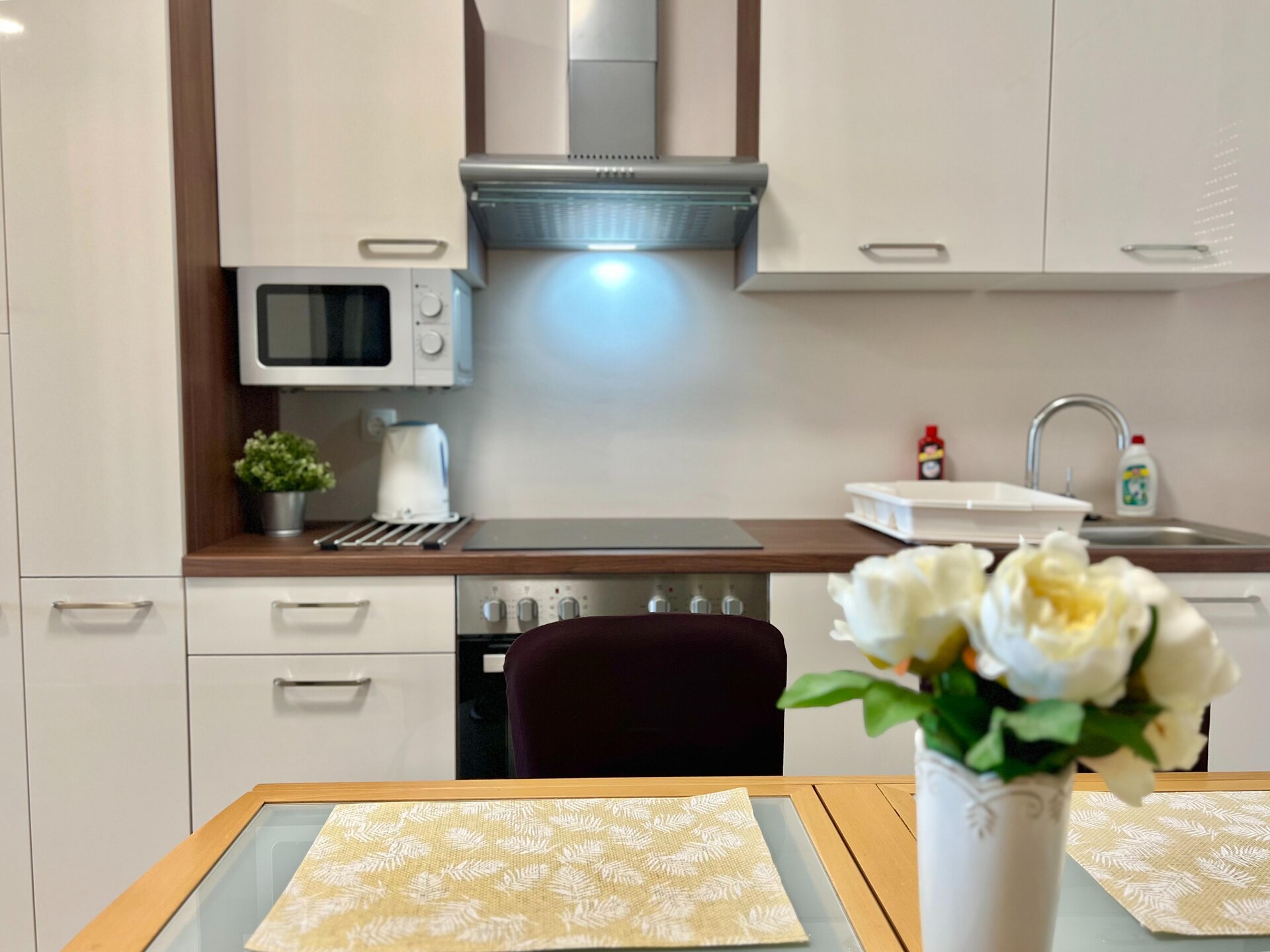 Ruim appartement met zeezicht, zwembad en tuin in Dramalj - foto 39