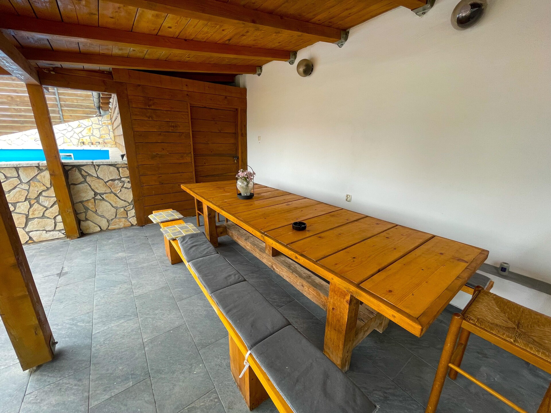 Ruim vakantiehuis met privézwembad, tuin en wifi op 900m van zee in Dramalj - foto 28