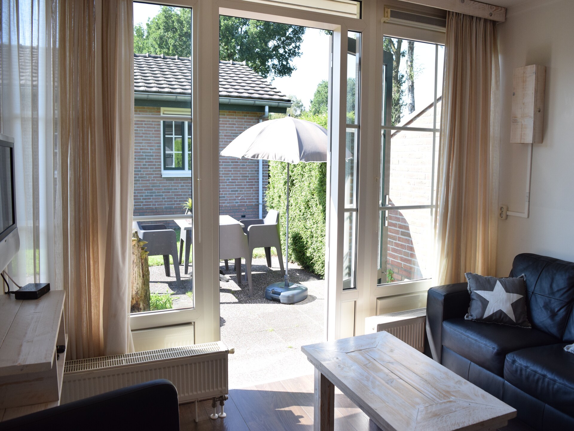 Gezellige stenen bungalow voor 4 personen op Recreatiepark de Boshoek in Voorthuizen - foto 3
