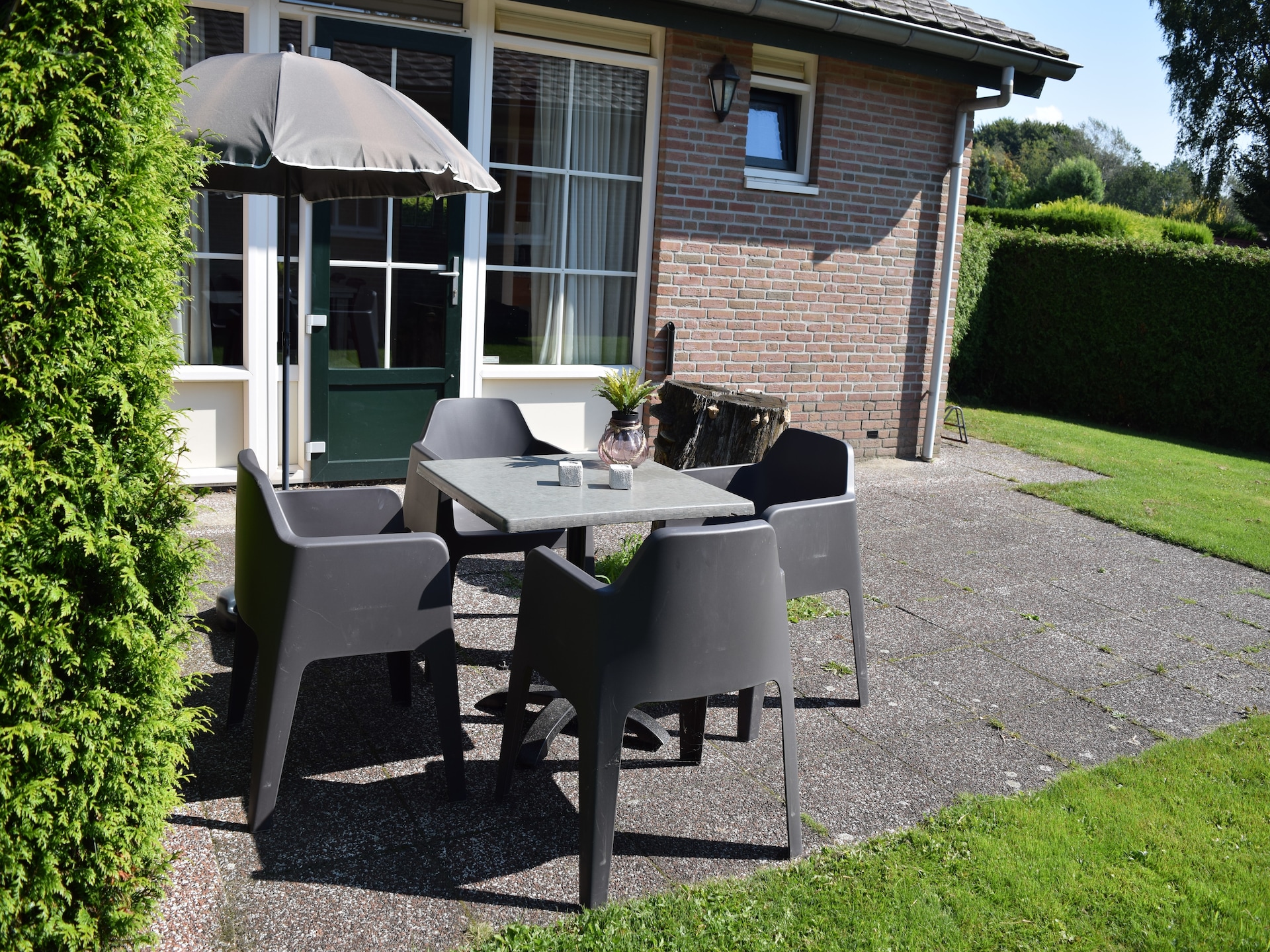 Vrijstaande groepsbungalow voor 10 personen op de Veluwe met tuin - foto 3