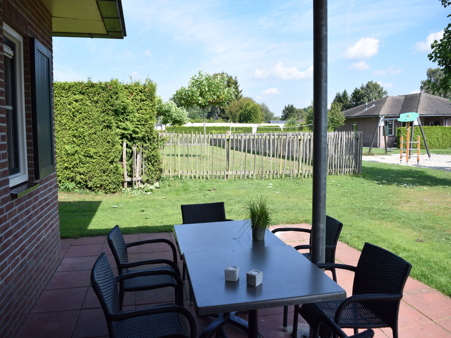 Groepsbungalow met haard op de Veluwe, 14 pers., huisdieren welkom - foto 9