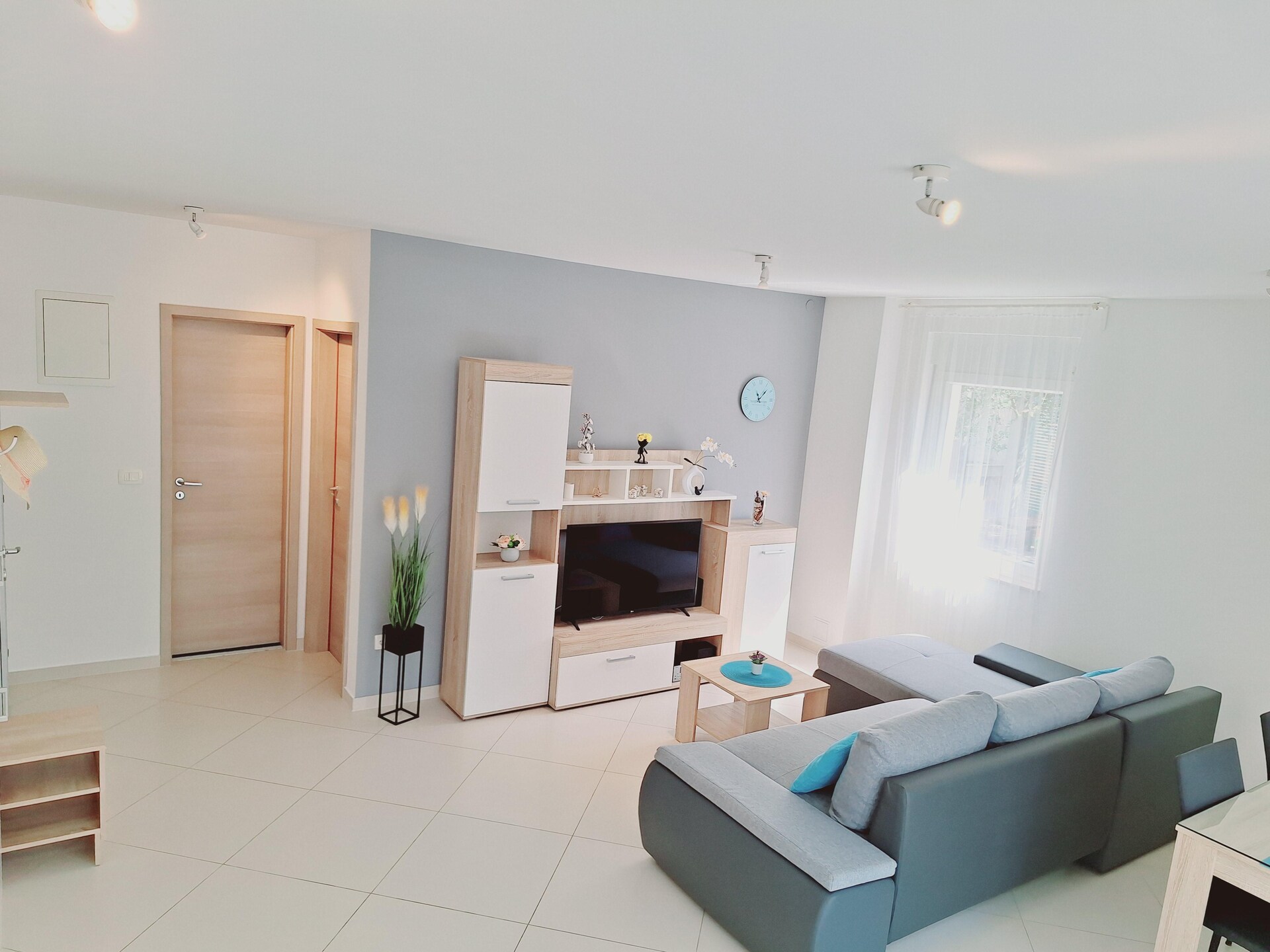 Op 1,0 km van het centrum: modern appartement aan zee in Kastel Stafilic - foto 9