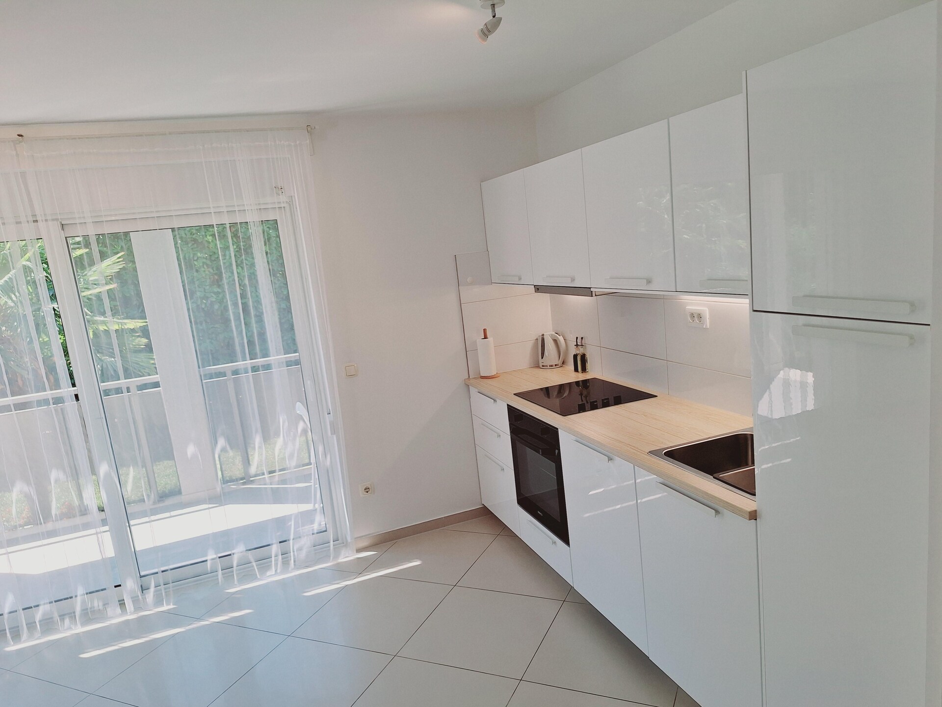 Op 1,0 km van het centrum: modern appartement aan zee in Kastel Stafilic - foto 2