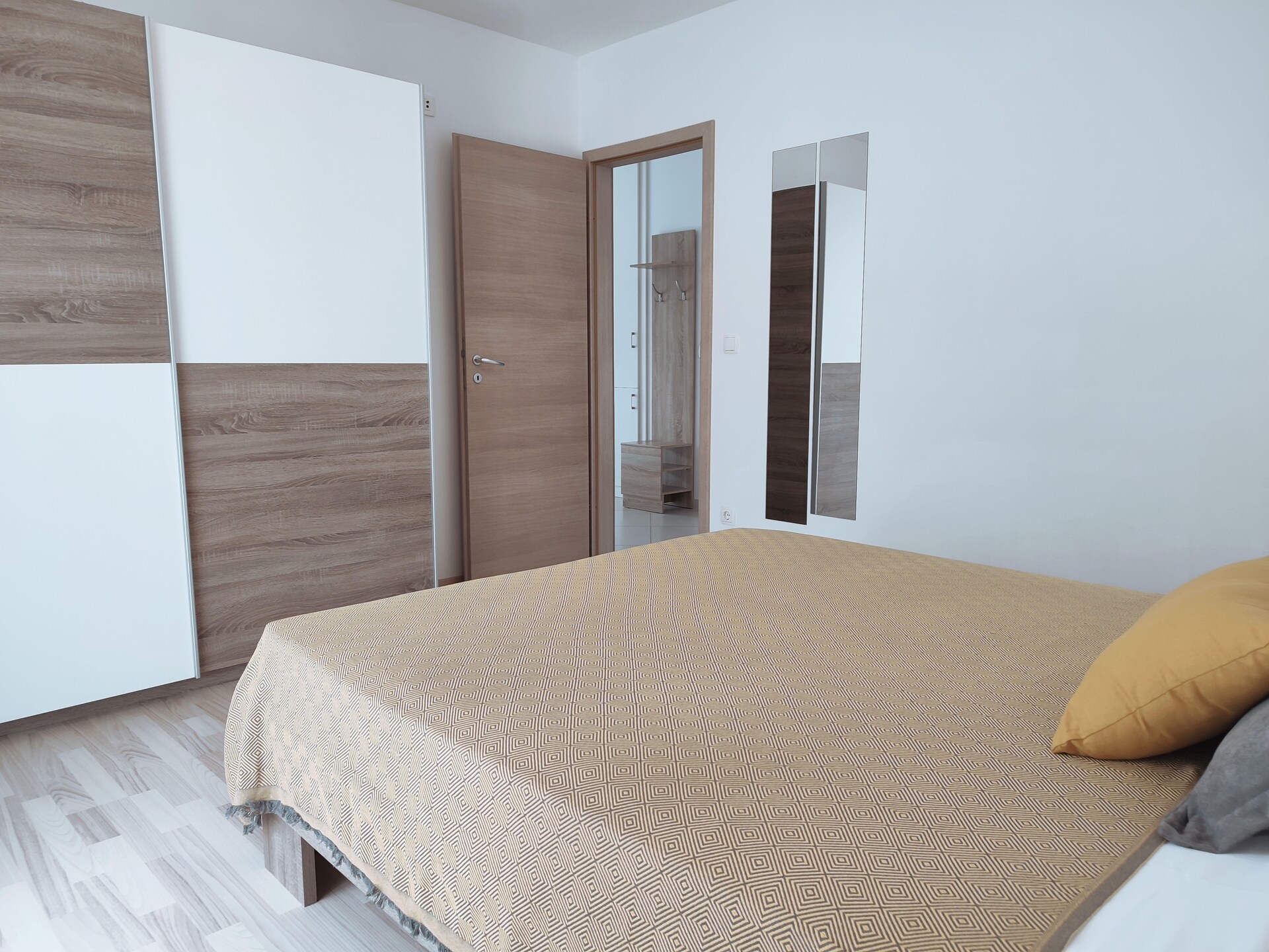 Op 1,0 km van het centrum: modern appartement aan zee in Kastel Stafilic - foto 19