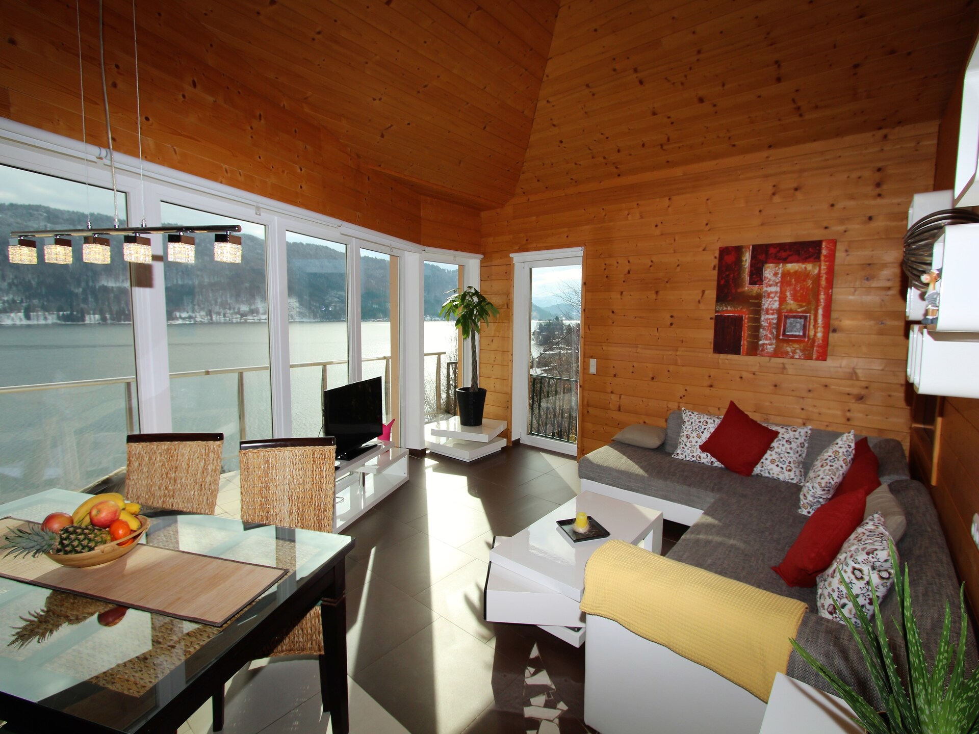 Modern appartement met panoramisch uitzicht op de Ossiacher See - foto 2