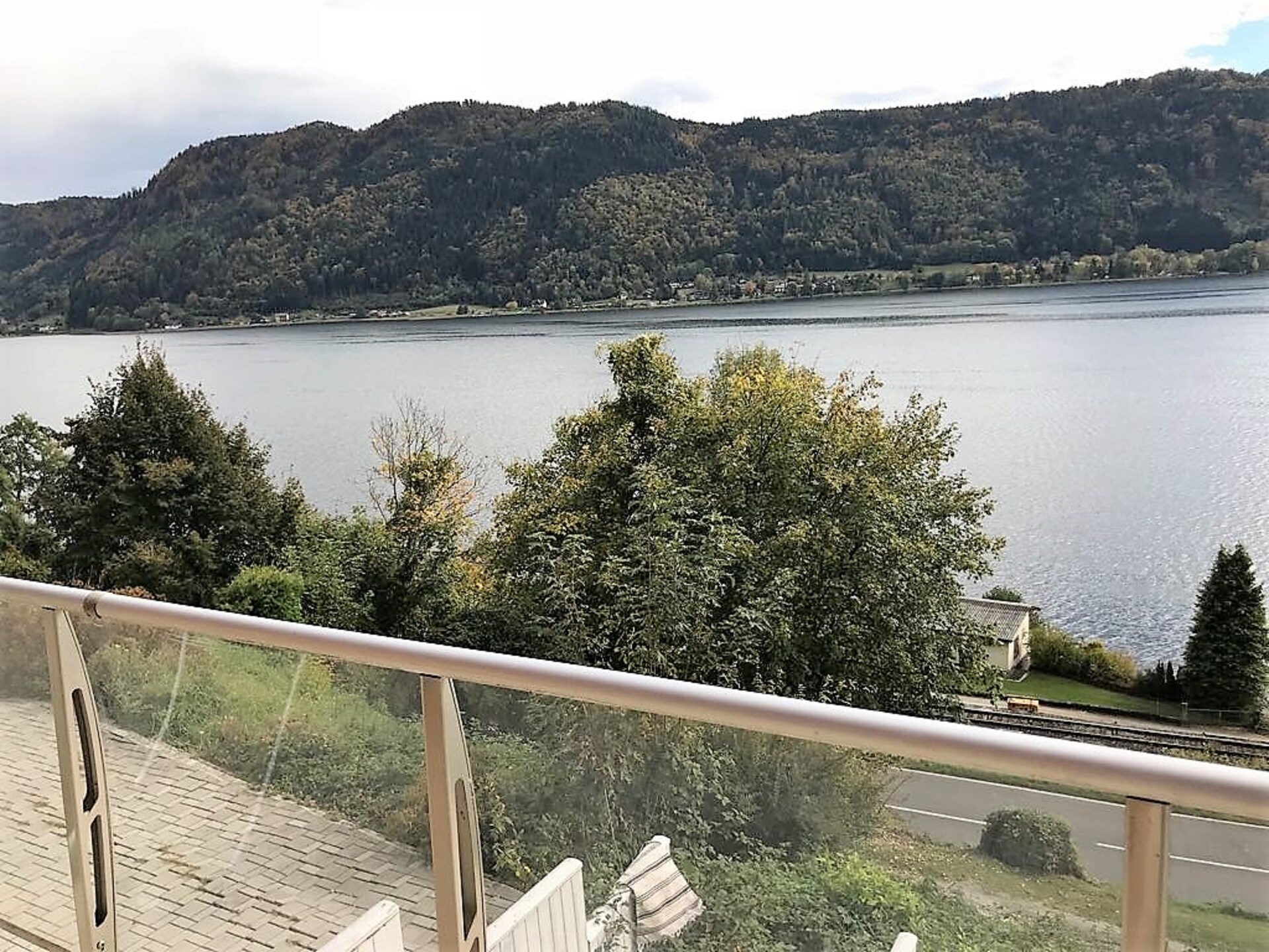 Modern appartement met panoramisch uitzicht op de Ossiacher See - foto 20