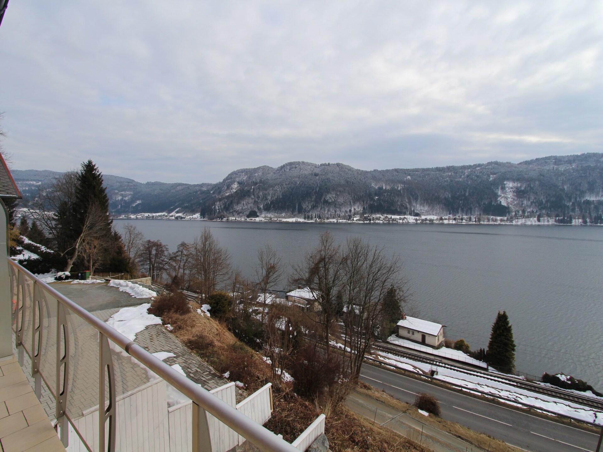 Modern appartement met panoramisch uitzicht op de Ossiacher See - foto 23