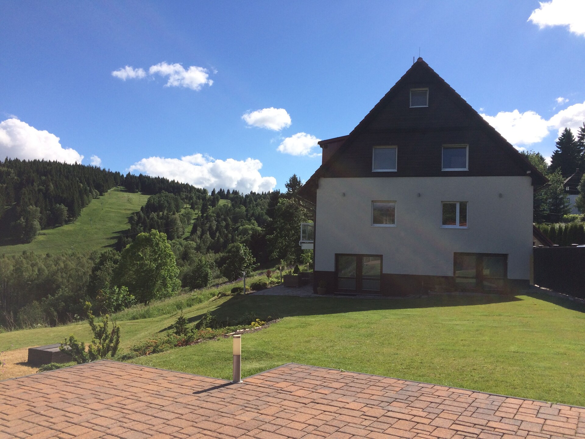 Villa Maximus: Ruim vakantiehuis voor 12 personen aan de skipiste in Jáchymov - foto 6