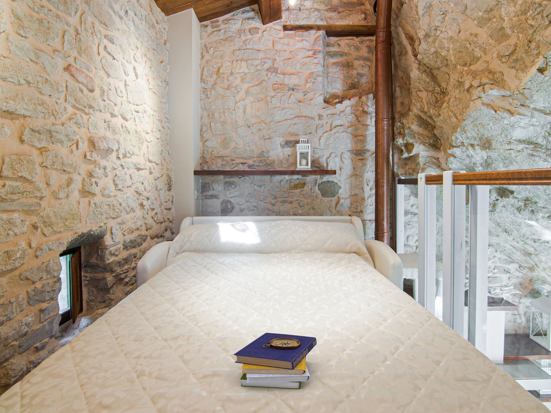 La Grotta: Historisch huis in de rotsen van Petrella Guidi - foto 4