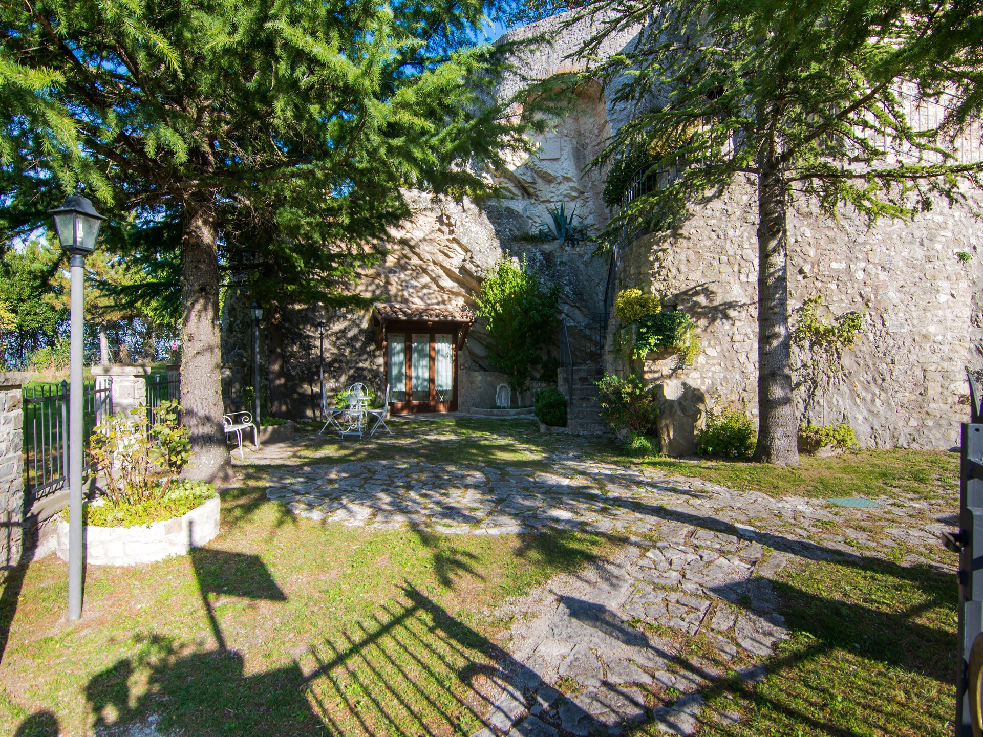 La Grotta: Historisch huis in de rotsen van Petrella Guidi - foto 26