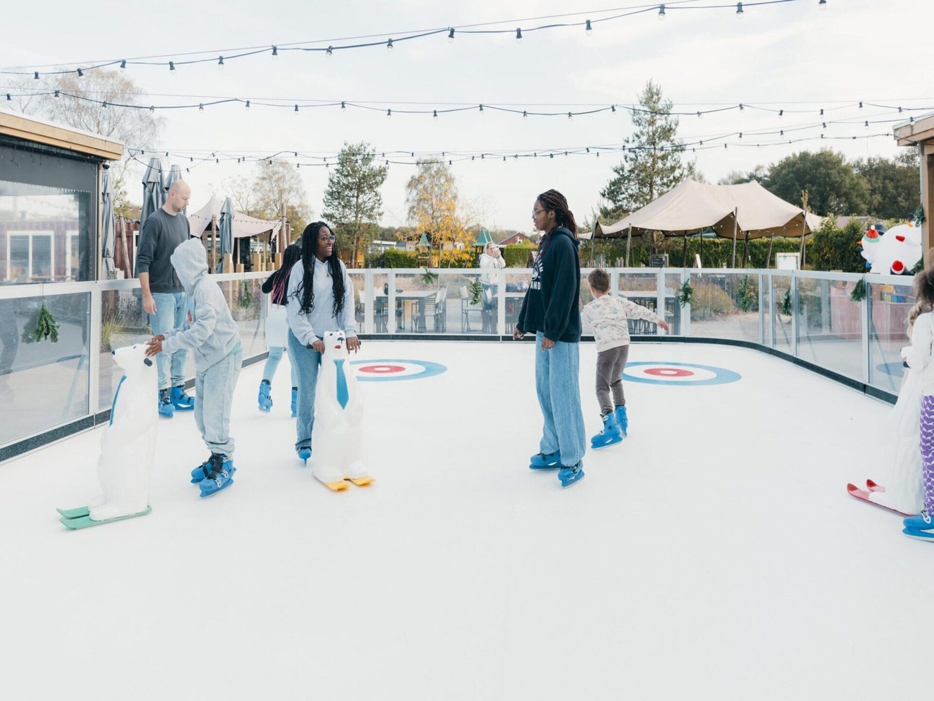 Safaritent voor 8 personen met eigen sanitair op Recreatiepark de Boshoek - foto 38