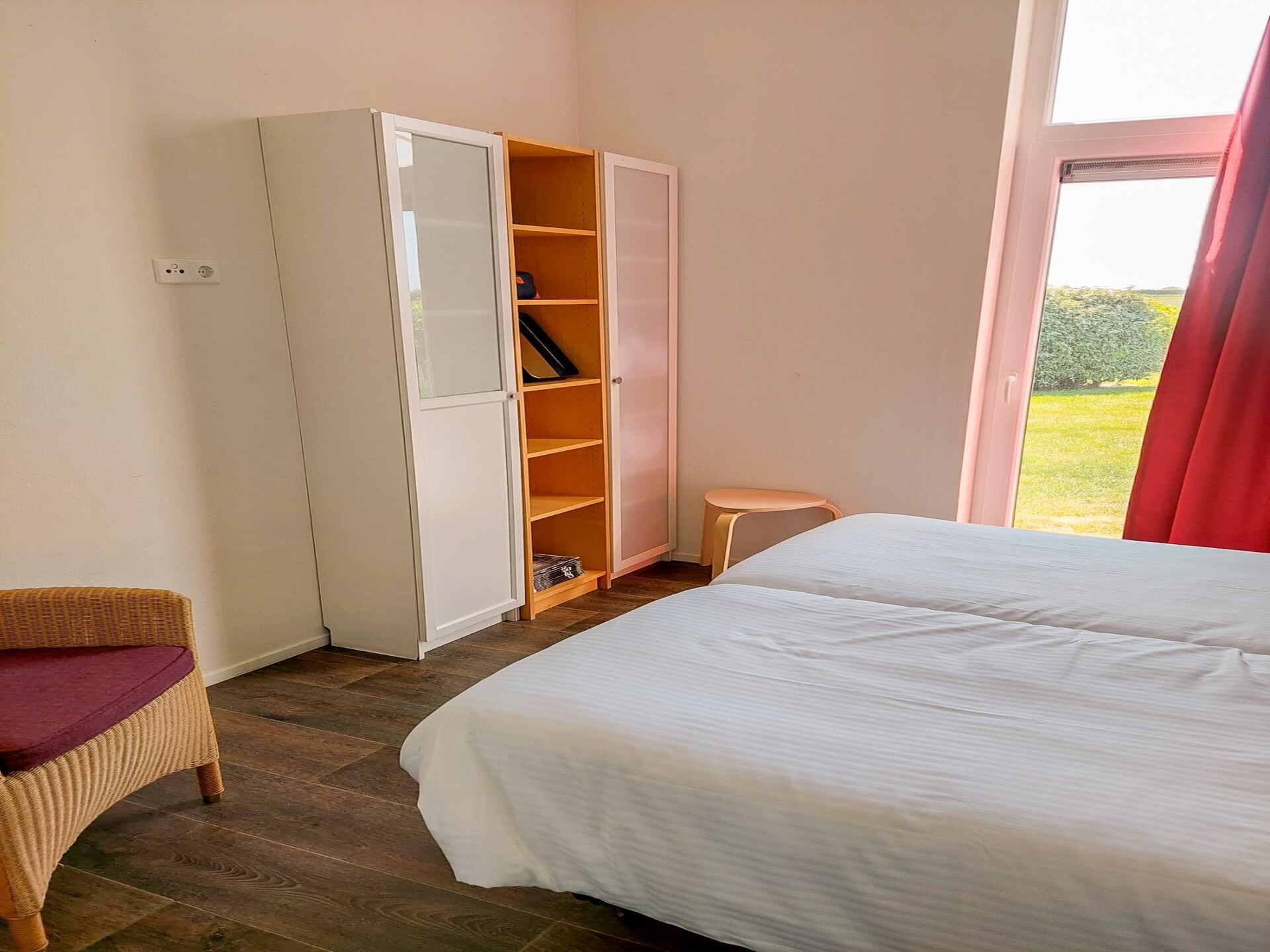 Modern vakantiehuis aan de Oosterschelde met vrij uitzicht - foto 9