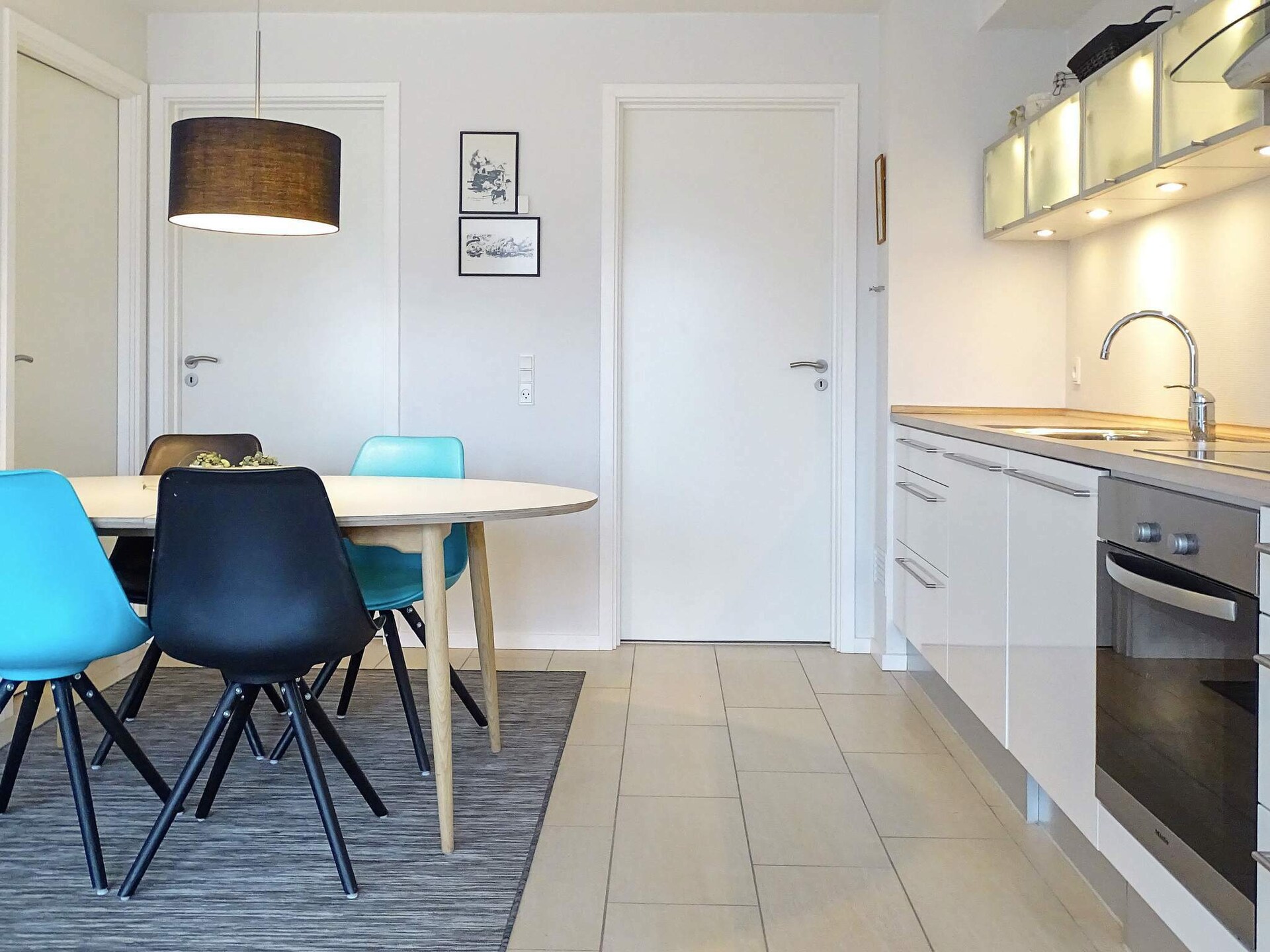 Licht appartement met terras en uitzicht op het meer, 300m van strand - foto 24