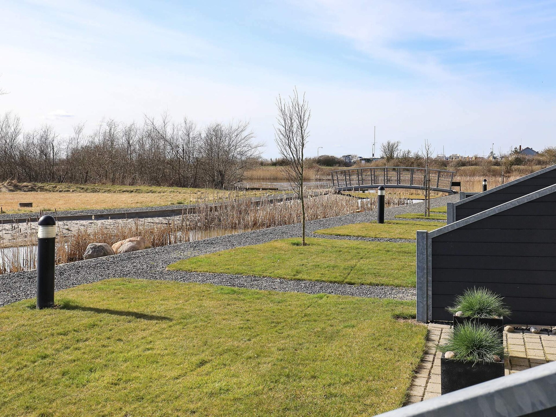 Licht appartement met terras en uitzicht op het meer, 300m van strand - foto 37