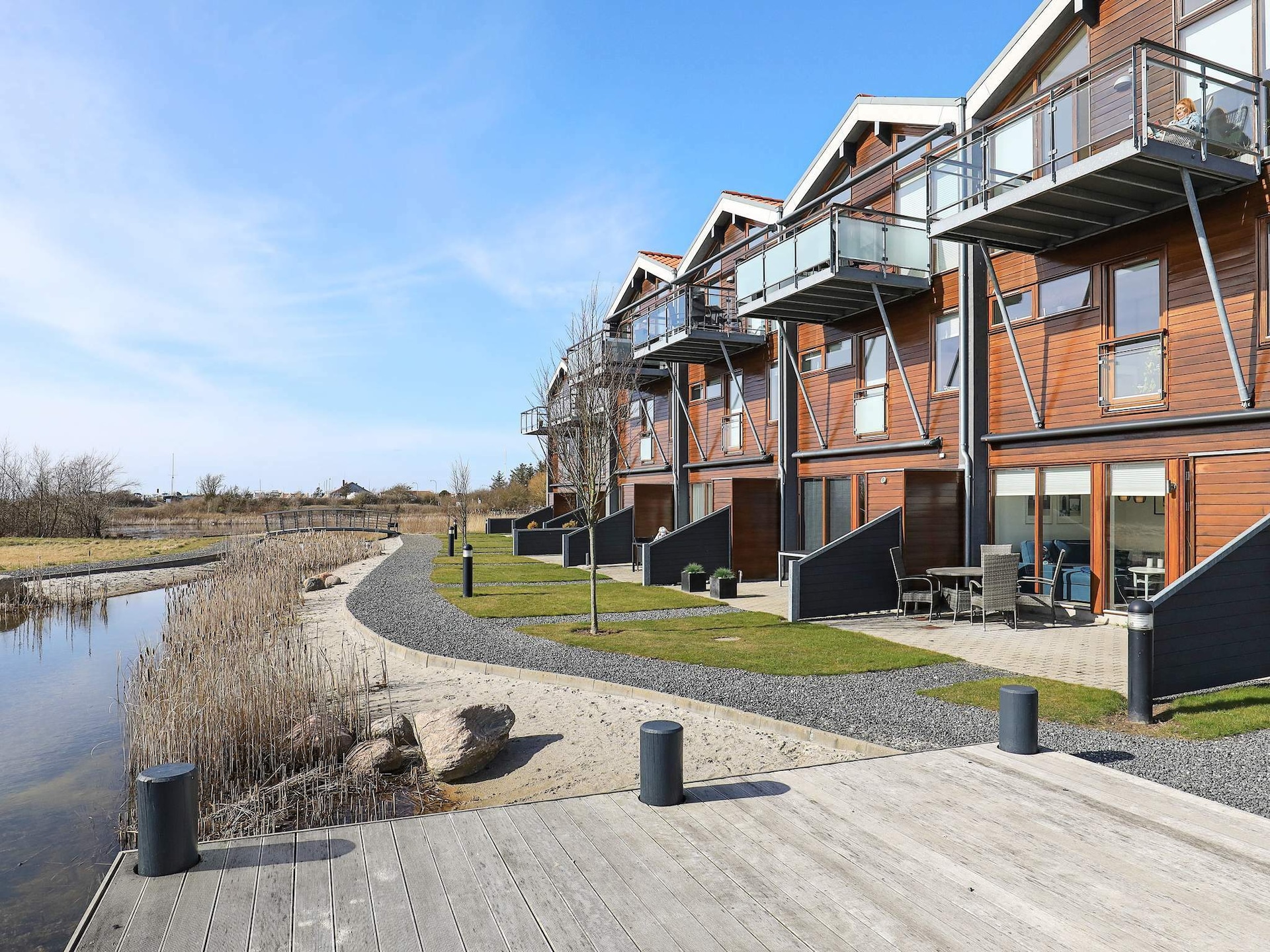 Licht appartement met terras en uitzicht op het meer, 300m van strand - foto 40