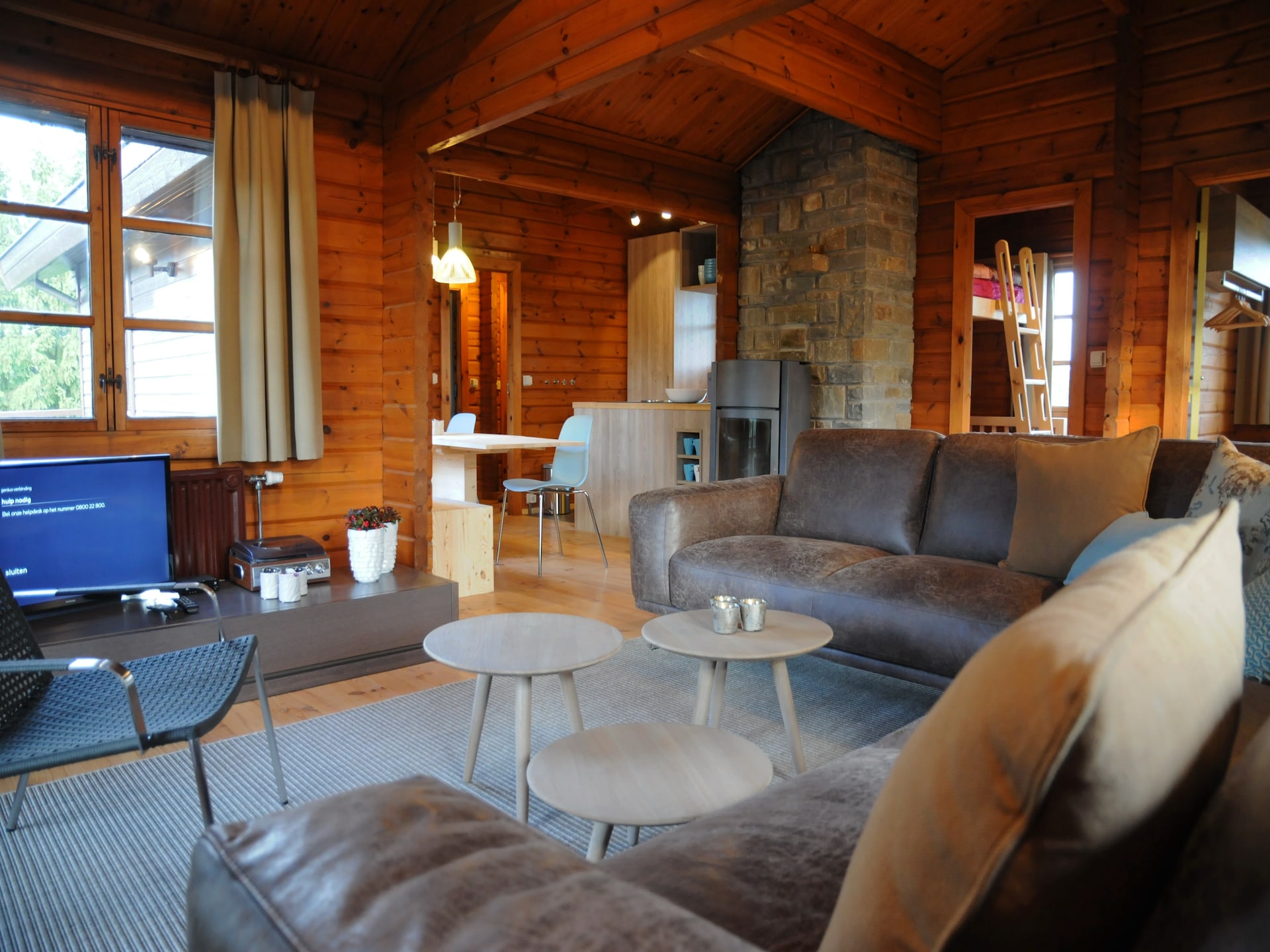 8-persoons chalet met sauna en hottub in Beffe, Ardennen - foto 5