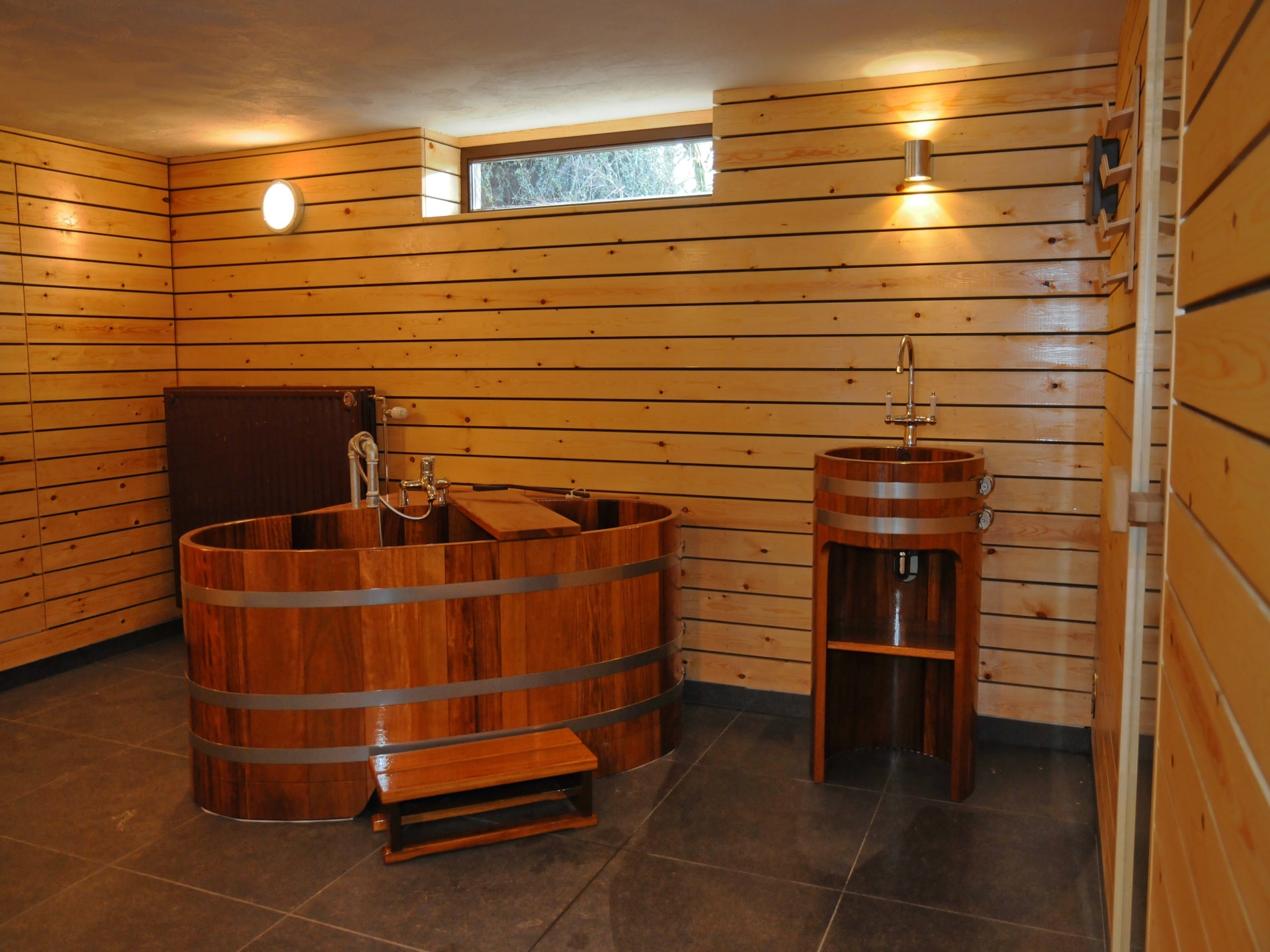 8-persoons chalet met sauna en hottub in Beffe, Ardennen - foto 15