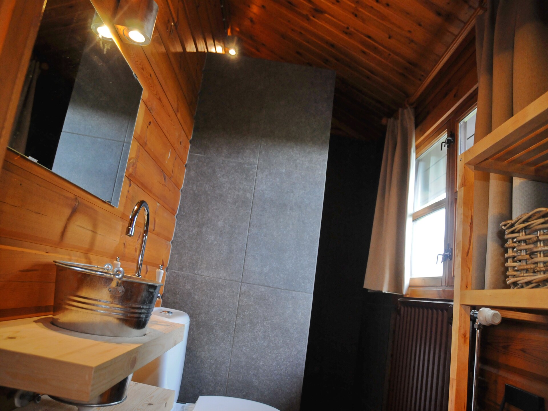 8-persoons chalet met sauna en hottub in Beffe, Ardennen - foto 12