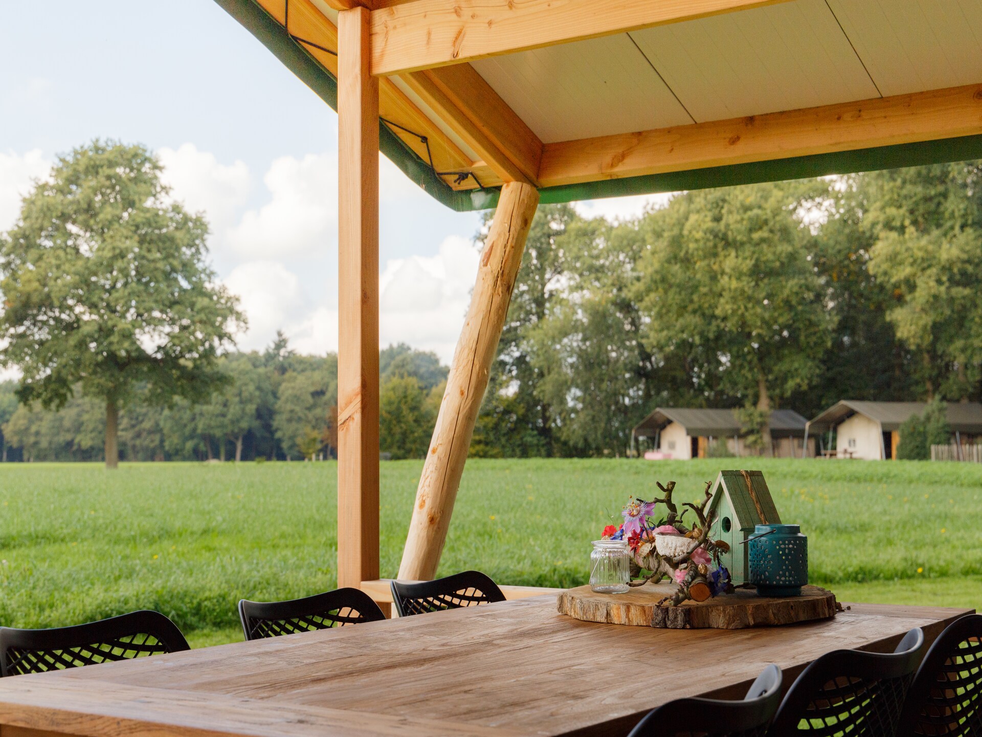 Luxe glamping tent op rustiek vakantiepark in het Overijsselse Buurse - foto 18