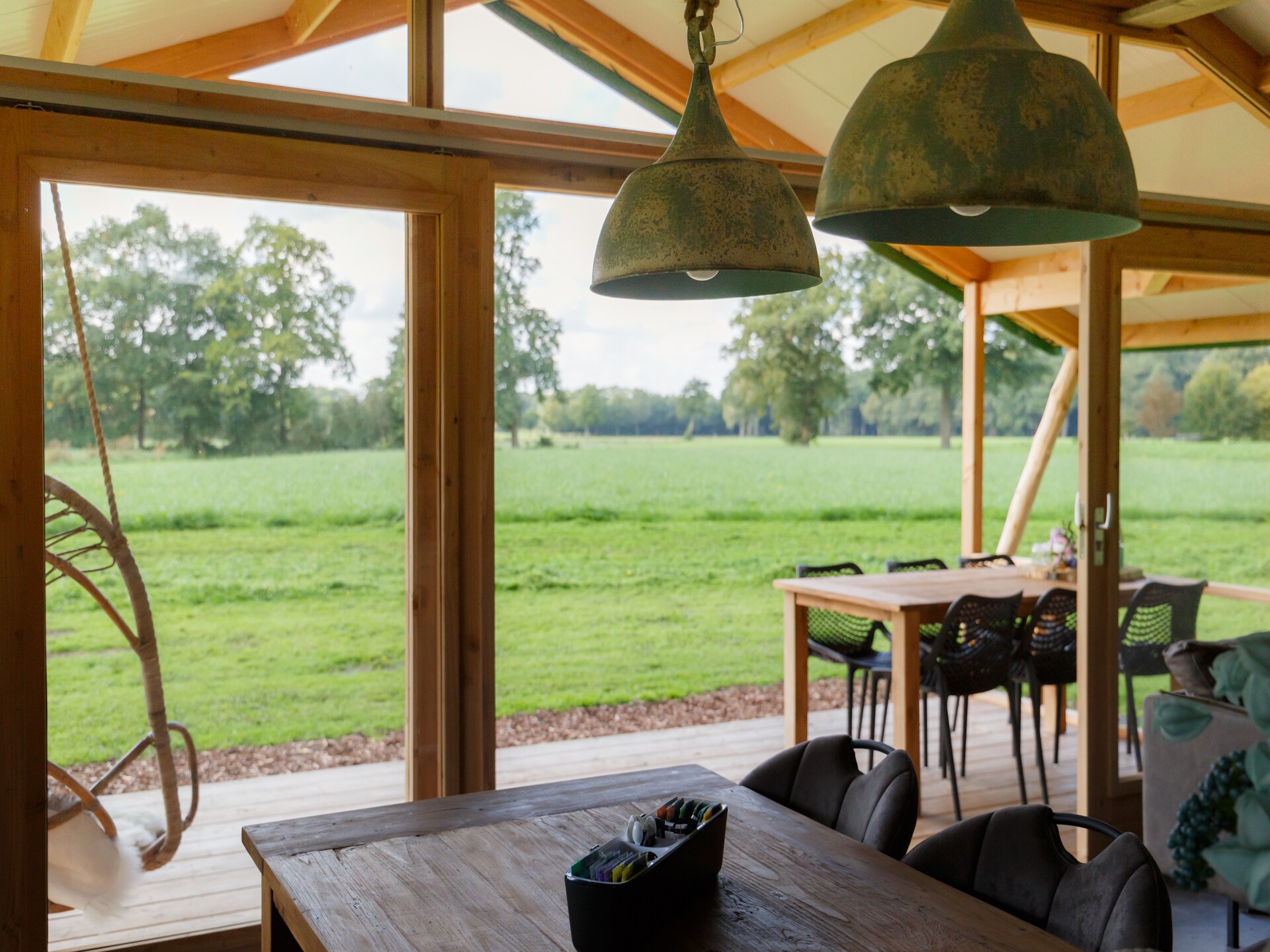 Luxe glamping tent op rustiek vakantiepark in het Overijsselse Buurse - foto 19