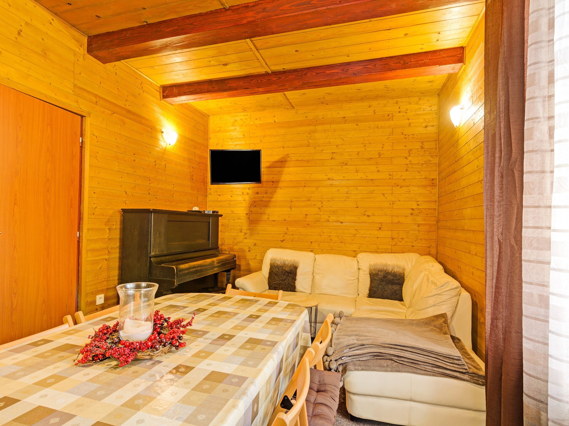 Op 400 m van de piste: ruim vakantiehuis Galina A in Černý Důl - foto 12